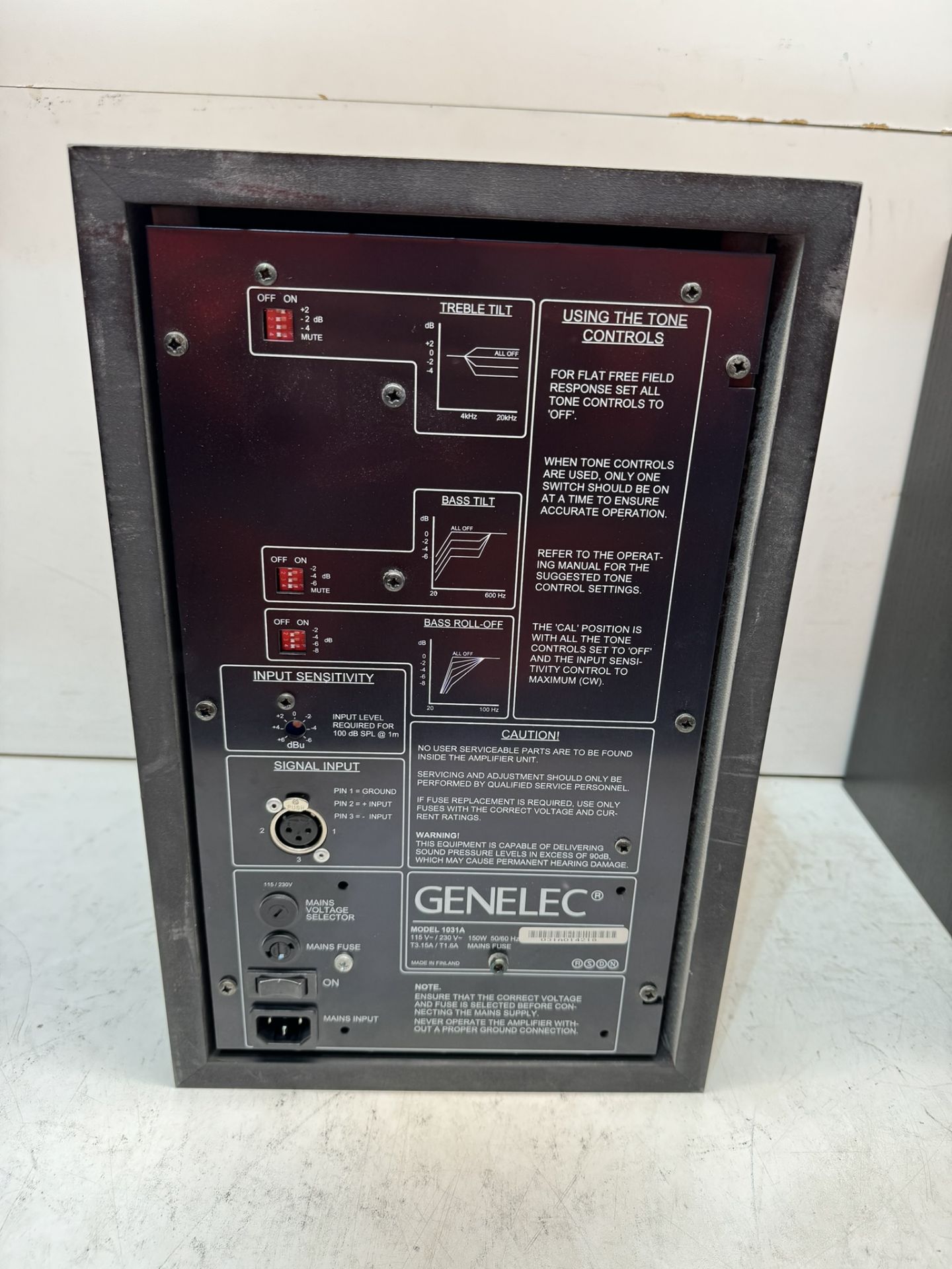 Genelec 1031A 8" Powered Nearfield Studio Monitor (Pair) - Image 4 of 7