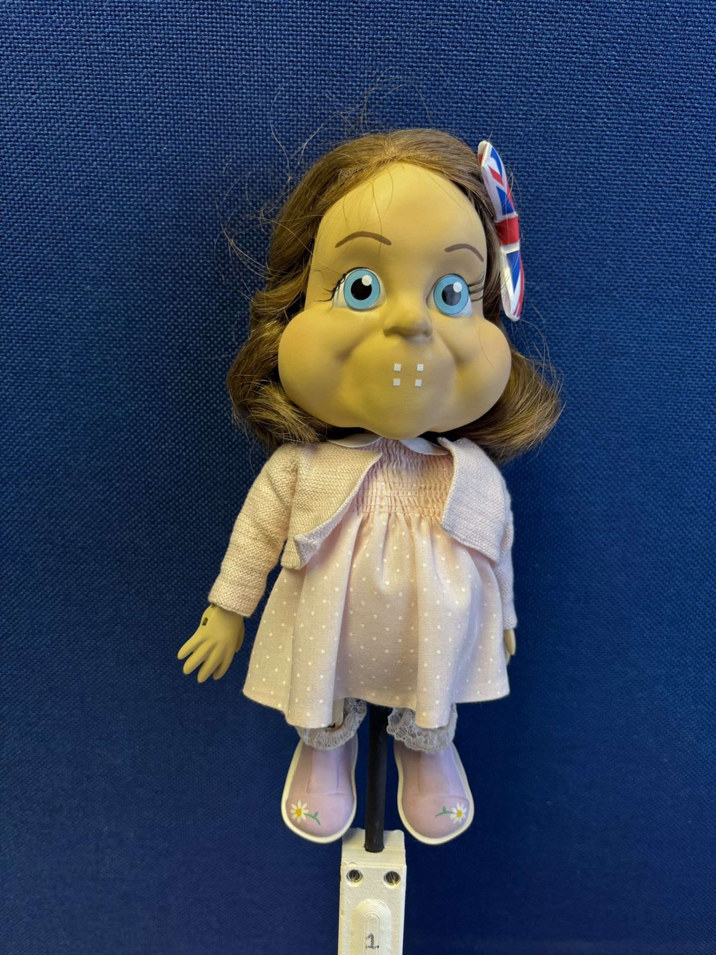 Newzoid puppet - Princess Charlotte - Image 2 of 3