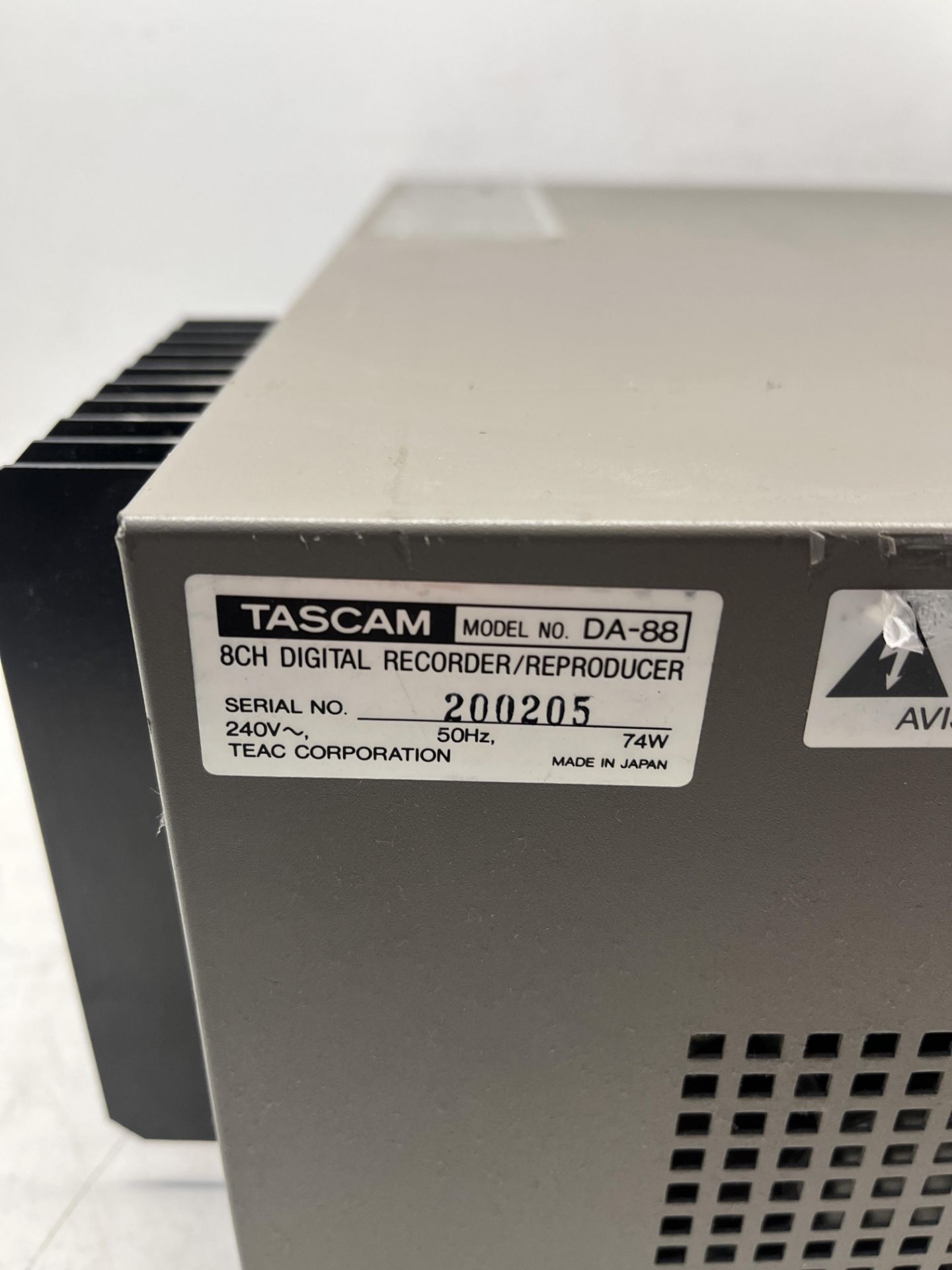 Tascam DA-88 Modular Digital Multitrack Recorder - Image 5 of 8