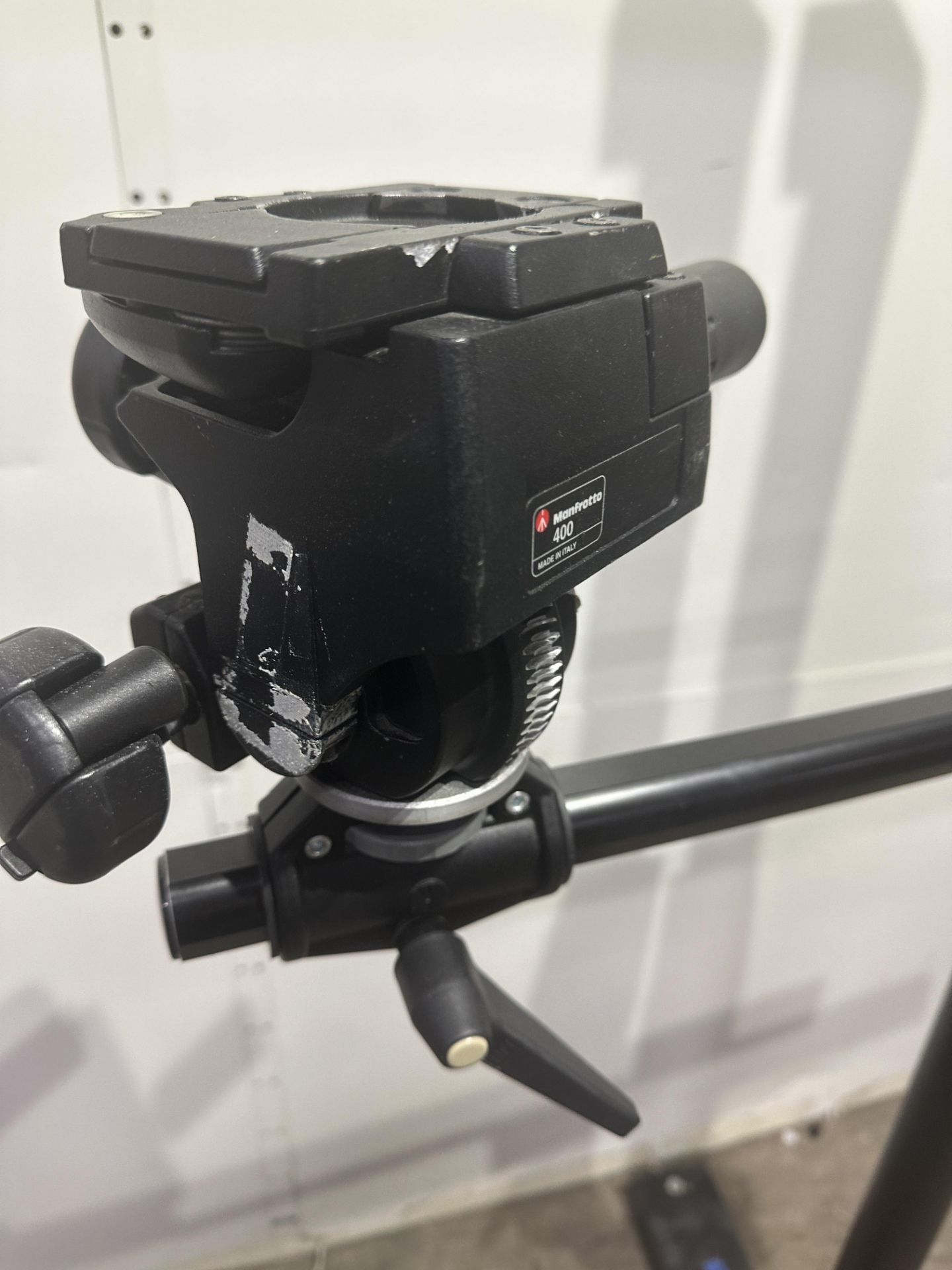 Manfrotto Mini Salon Studio camera stand 190 cm high with Monfrotto 410 geared head - Image 3 of 5
