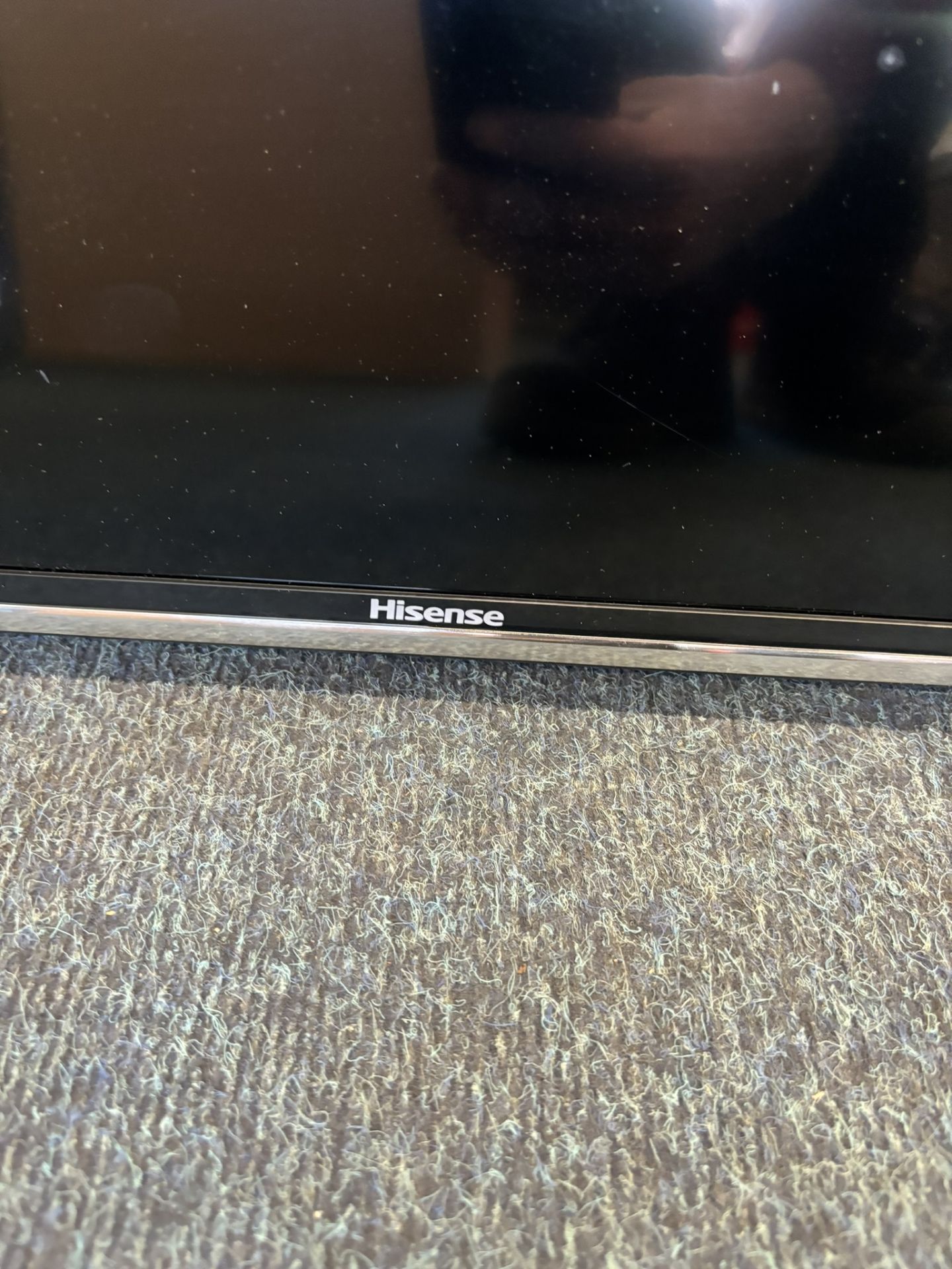 Hisense H55M3300 55 - Inch Widescreen 4K Smart LED TV - Image 3 of 6
