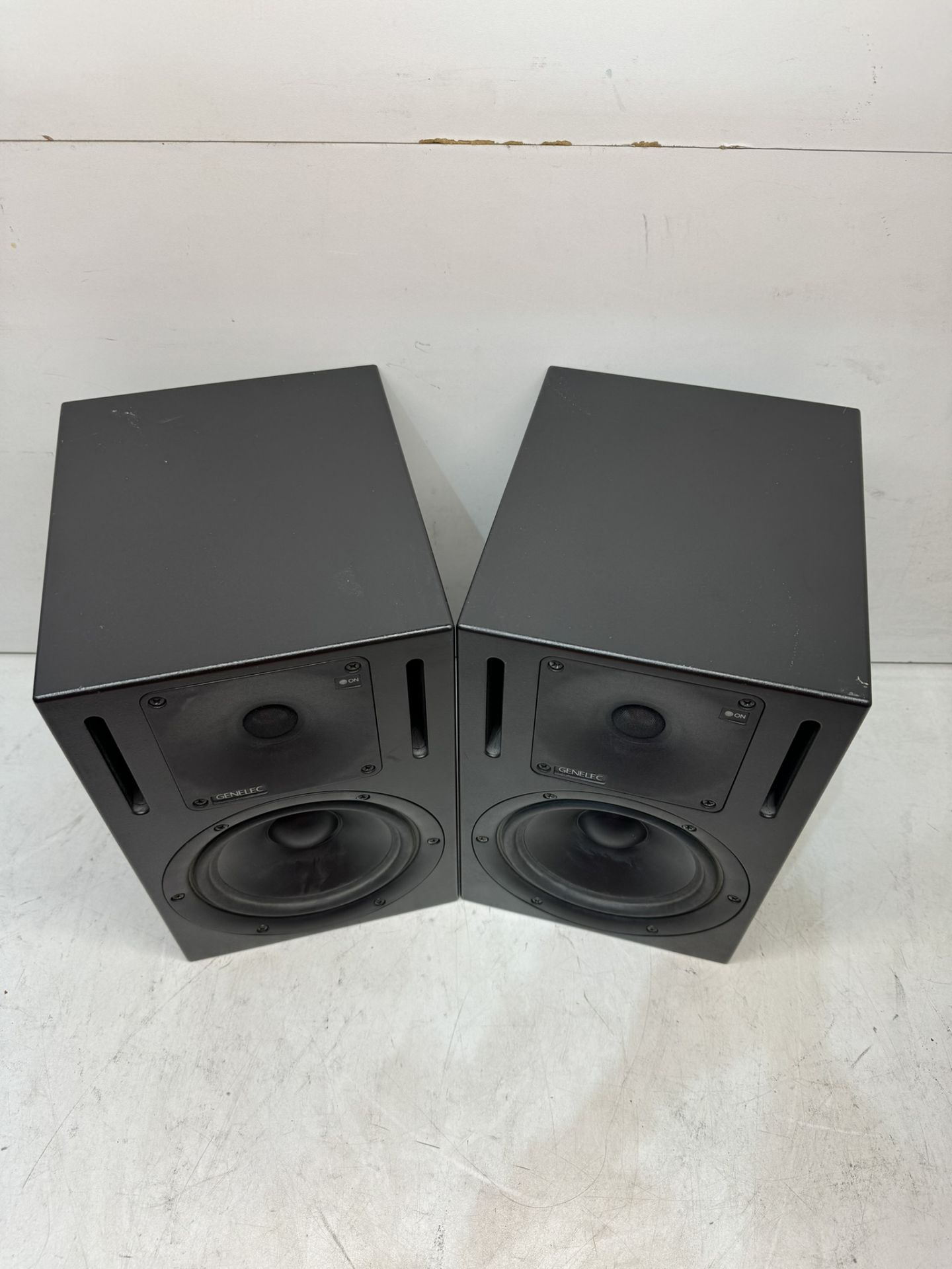 Genelec 1030A Active Loudspeaker (Pair) - Bild 2 aus 6