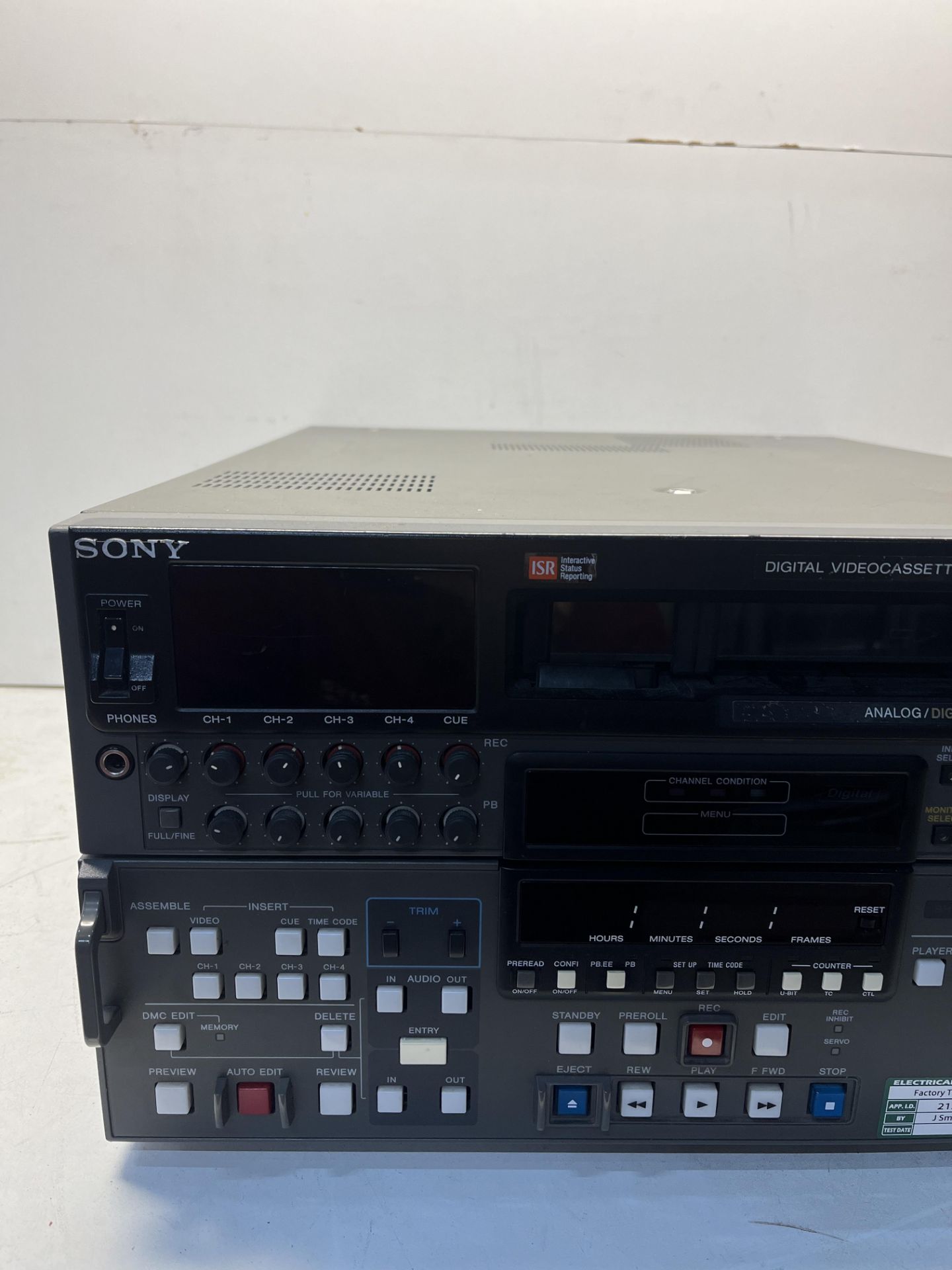 Sony Digital Videocassette Recorder DVW-A500P - Bild 3 aus 7