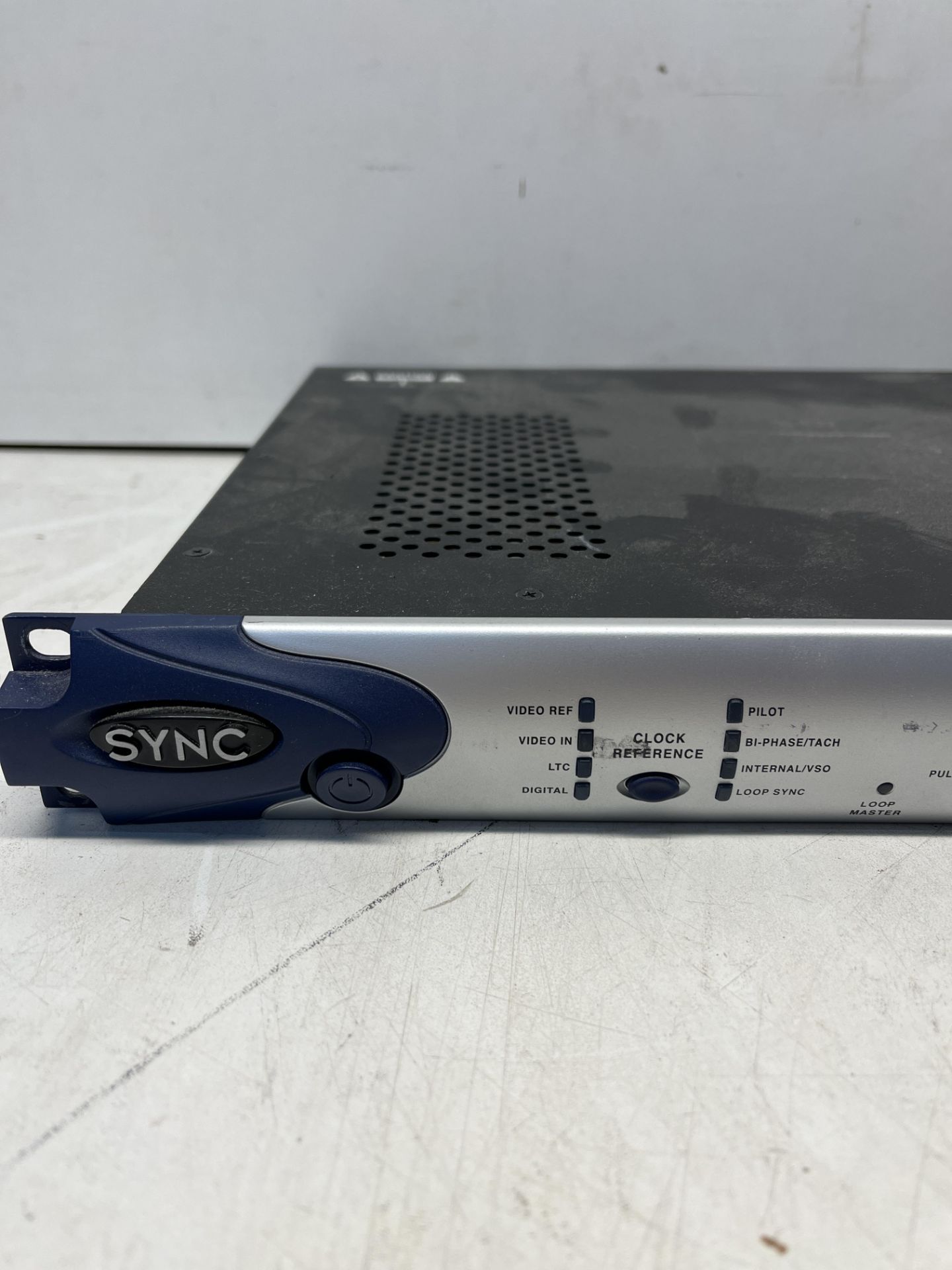 Avid Sync MH040 I/O Timecode Synchroniser Unit - Image 2 of 7
