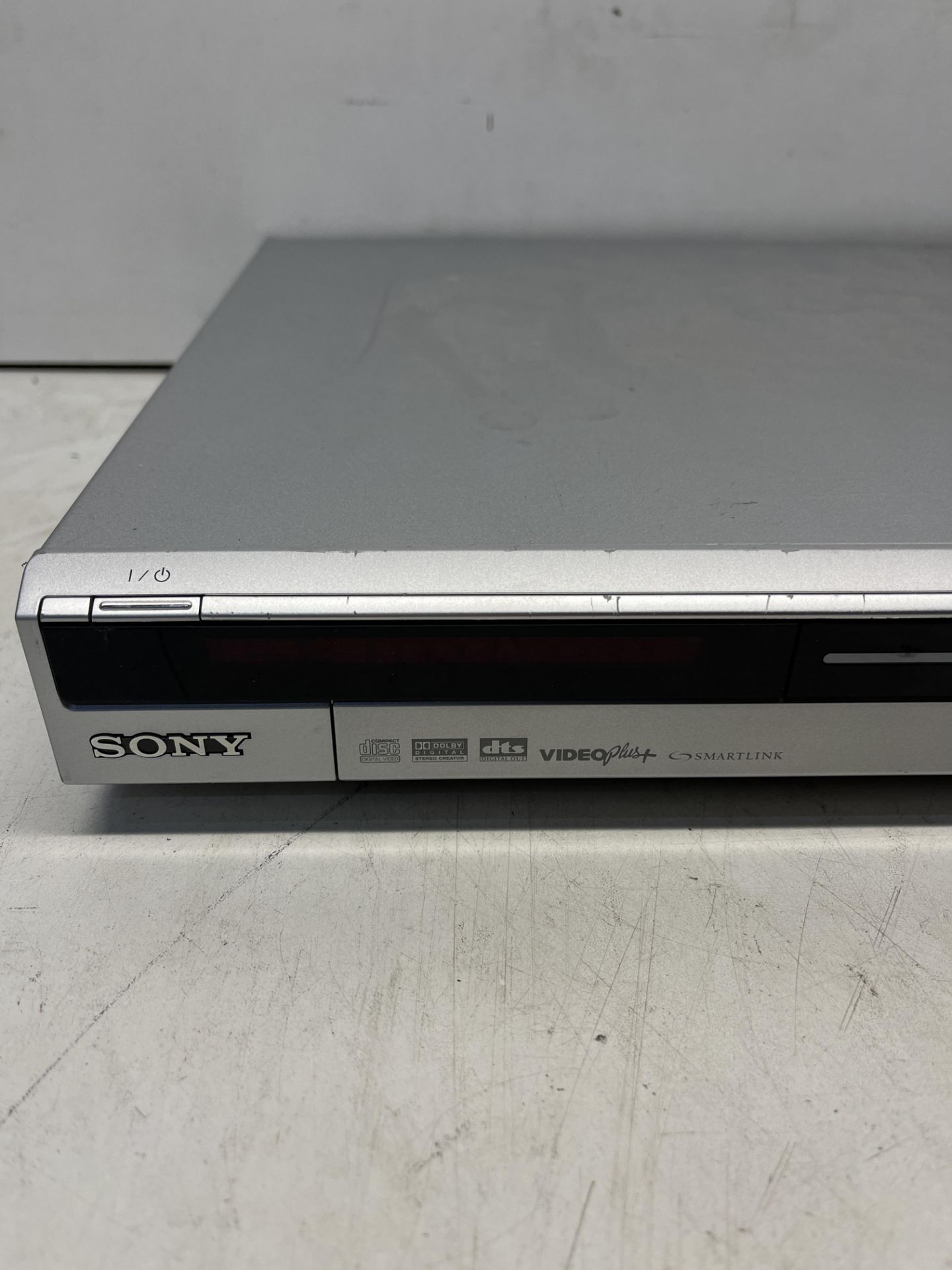 Sony DVD Recorder Model: RDR-HX525 - Bild 2 aus 5