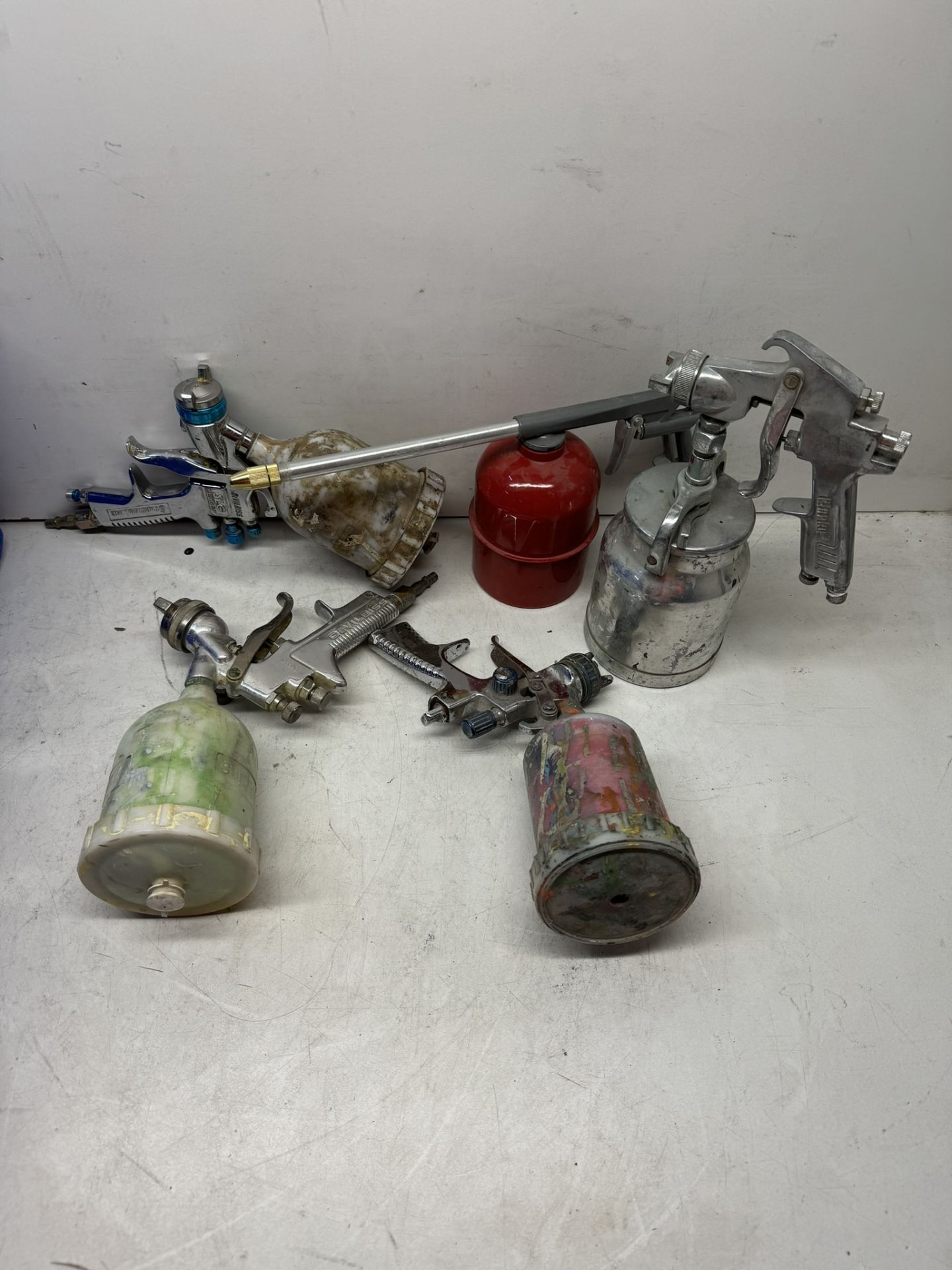 5 x Various Spray Guns As Seen In Photos