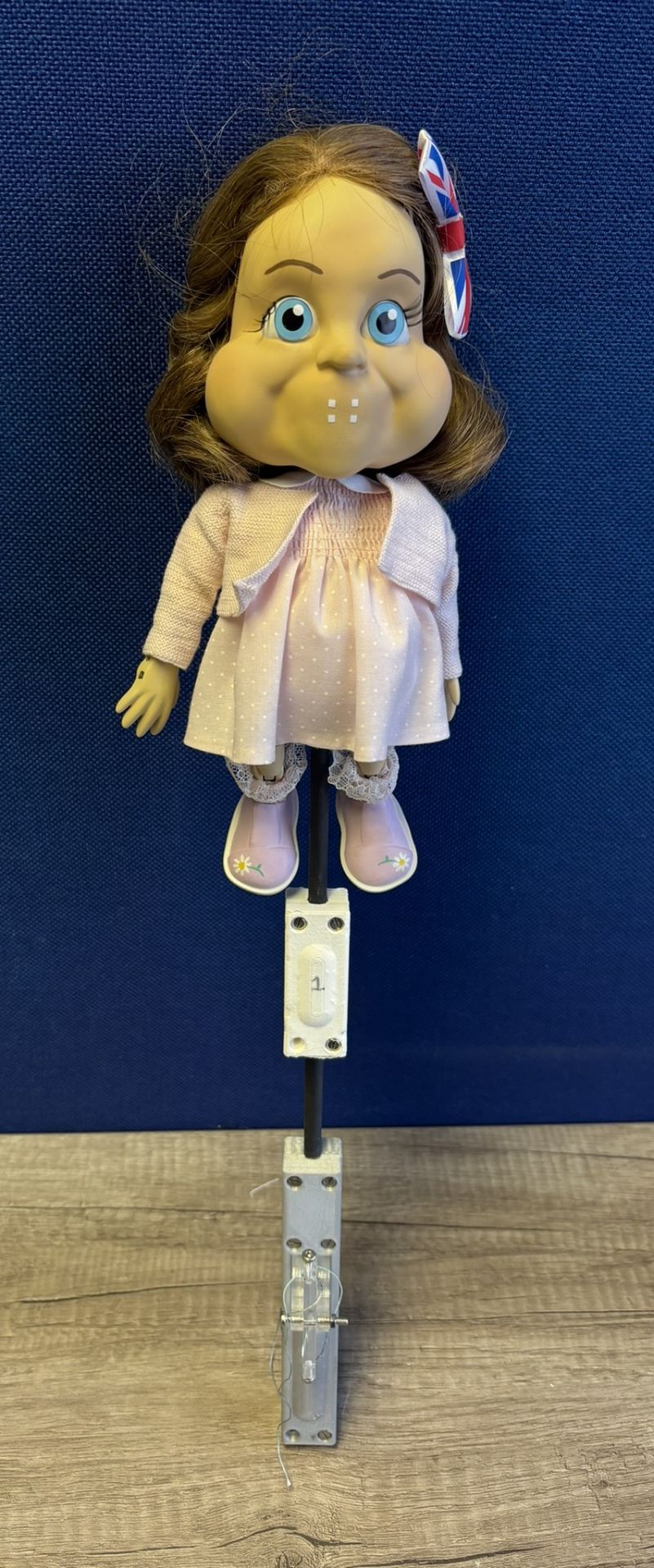 Newzoid puppet - Princess Charlotte - Image 3 of 3