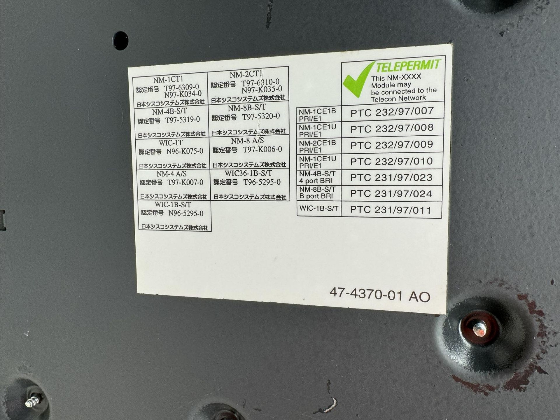 Cisco 3600 2-slot Modular Router-AC with IP Software - Image 4 of 5