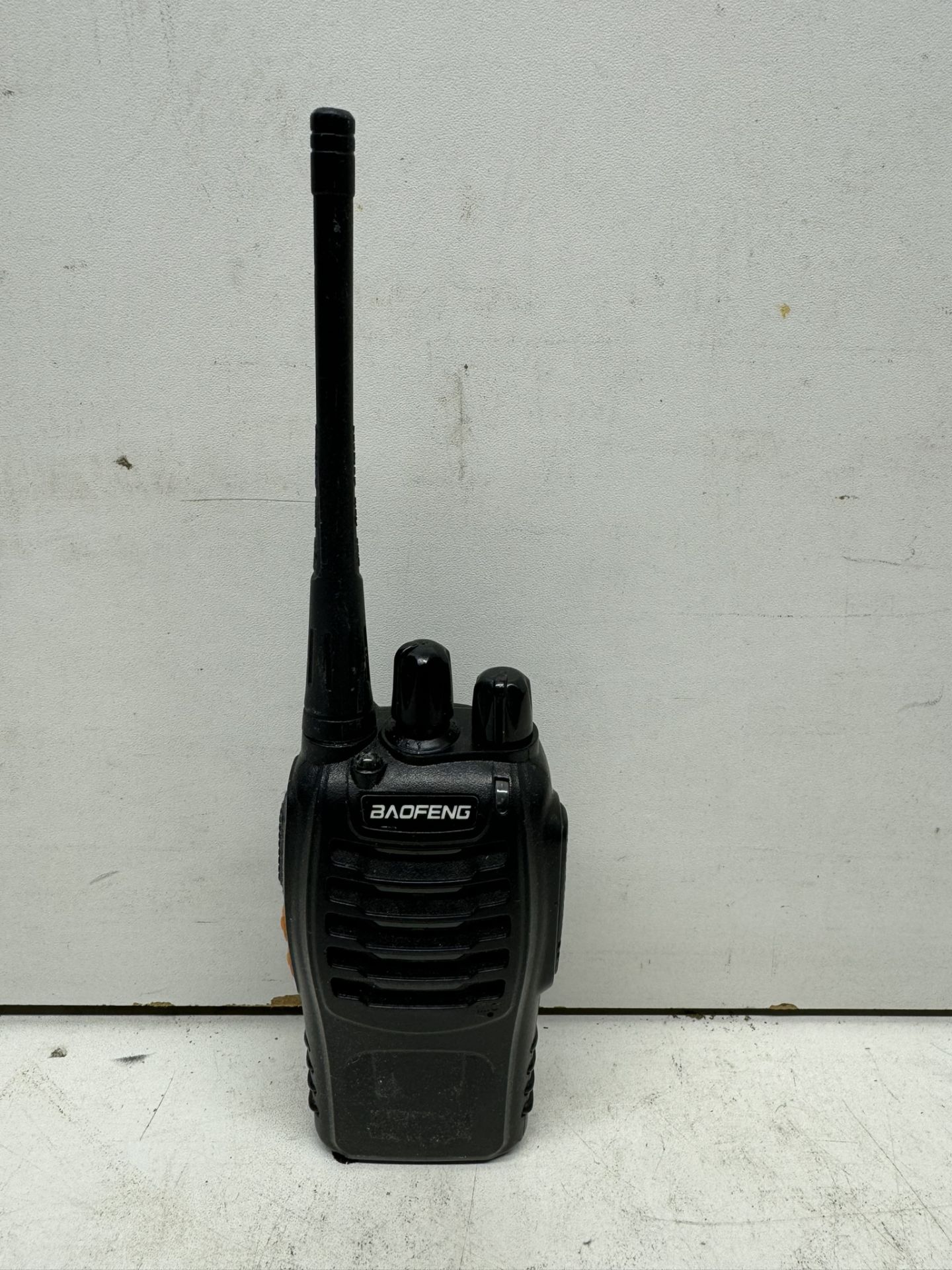 33 x Baofeng BF-888S Two Way Radios / Walkie Talkies & 38 x CH-8S-USB Battery Chargers - Image 6 of 7