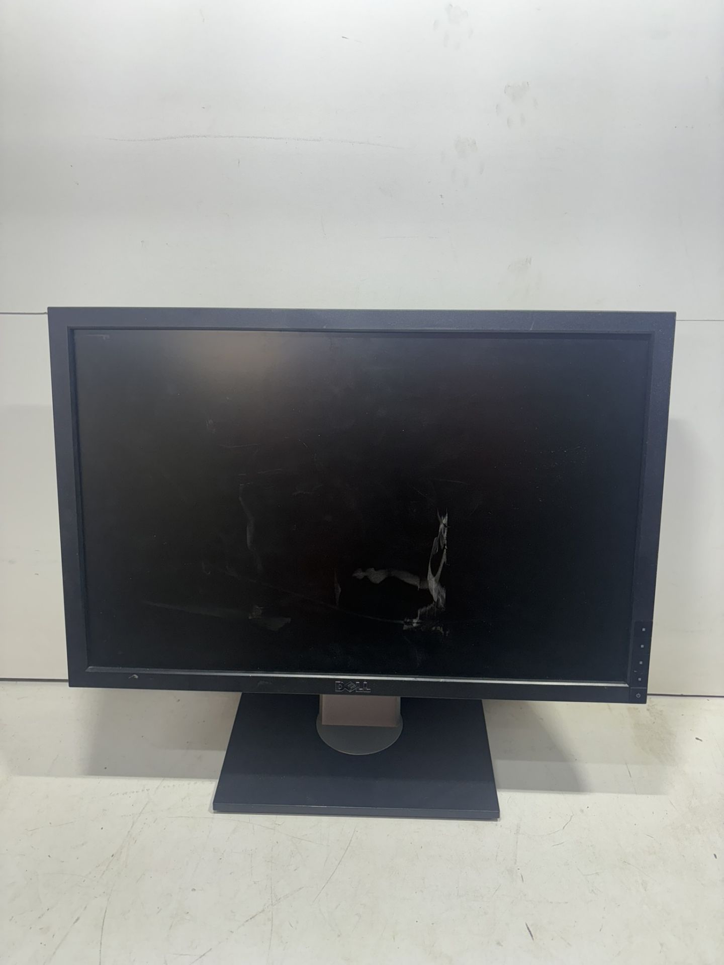 2 x Dell P2210f 22? Widescreen Height Adjustable Monitors - Image 2 of 7