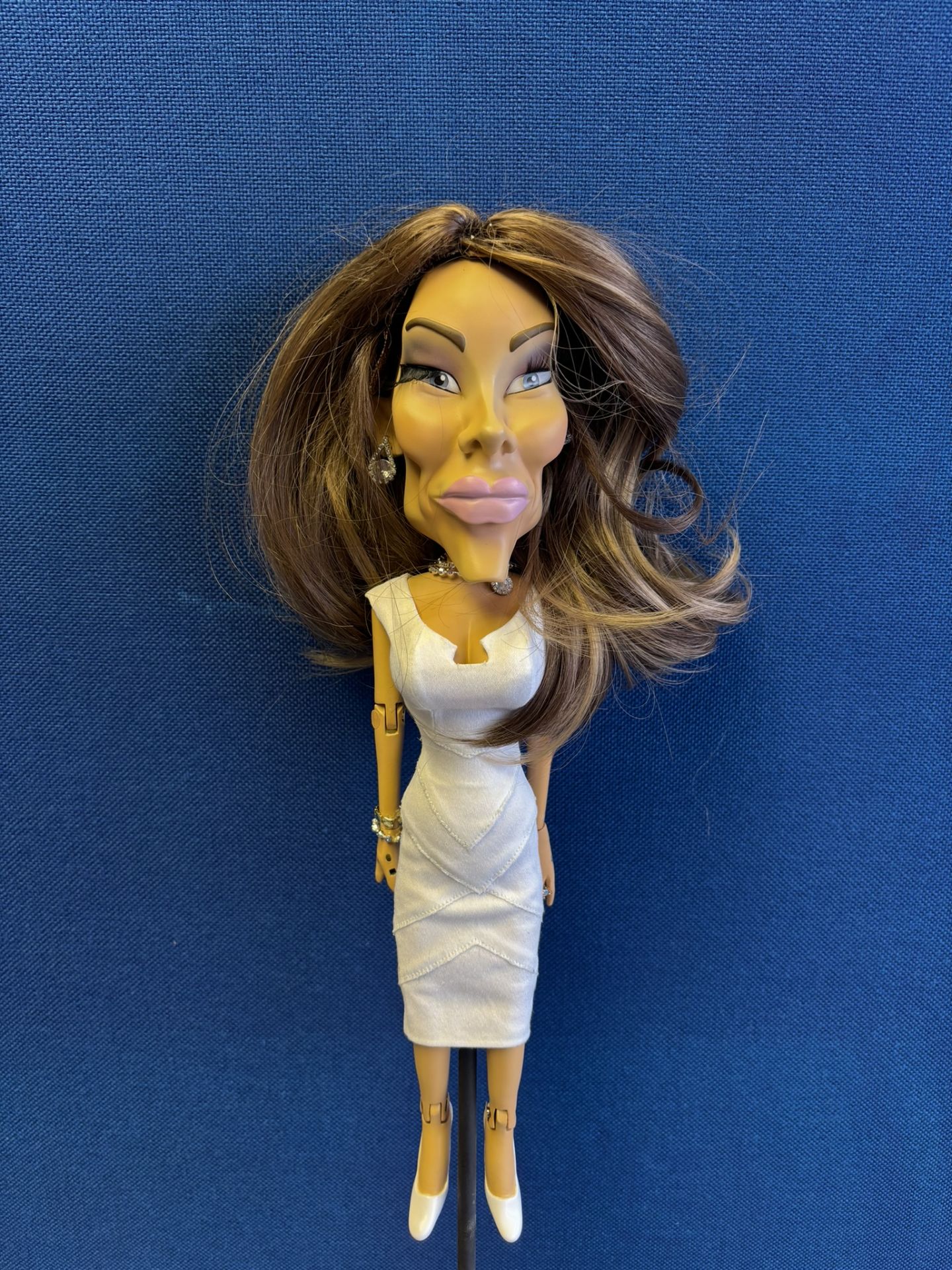 Newzoid puppet - Melania Trump - Image 2 of 3