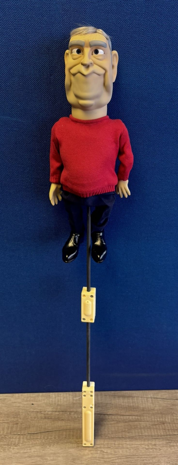 Newzoid puppet - Prince Andrew - Bild 3 aus 3
