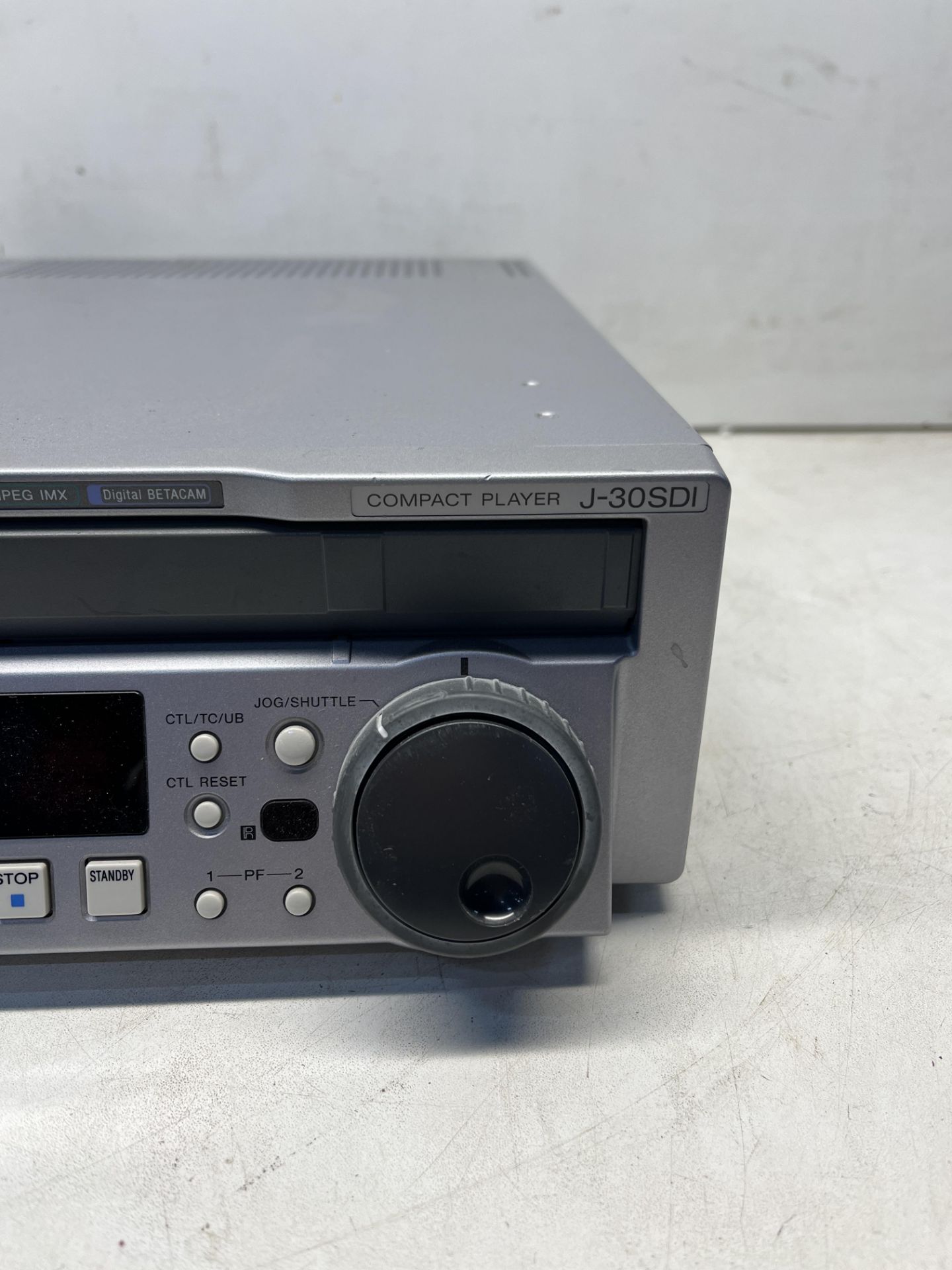 Sony J-30SDI Compact Betacam Series Player - Image 2 of 7