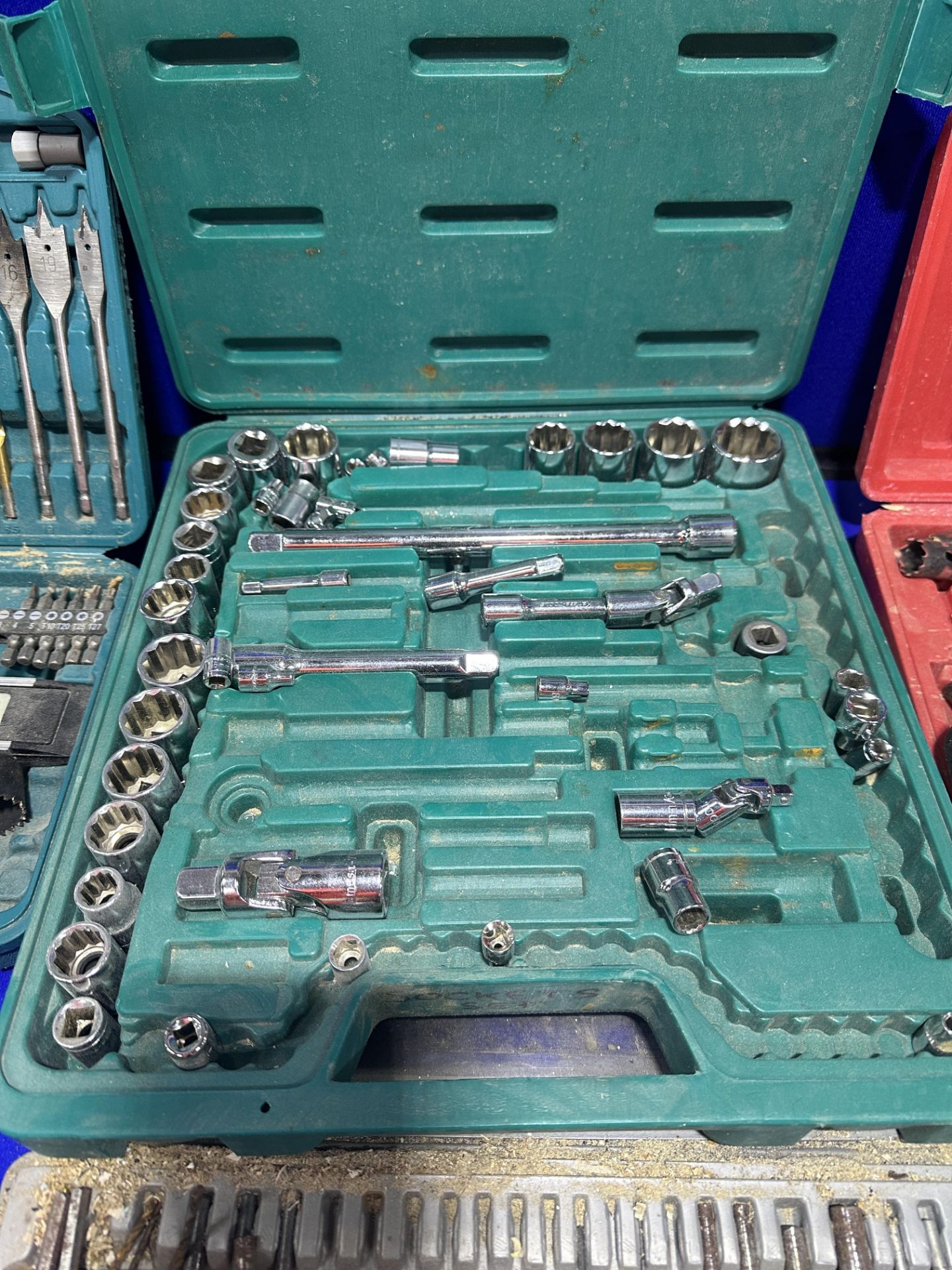 5 x Various tool cases with contents - Image 3 of 7