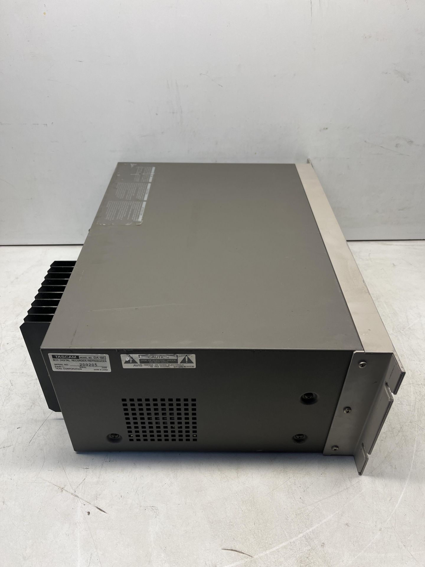 Tascam DA-88 Modular Digital Multitrack Recorder - Image 4 of 8