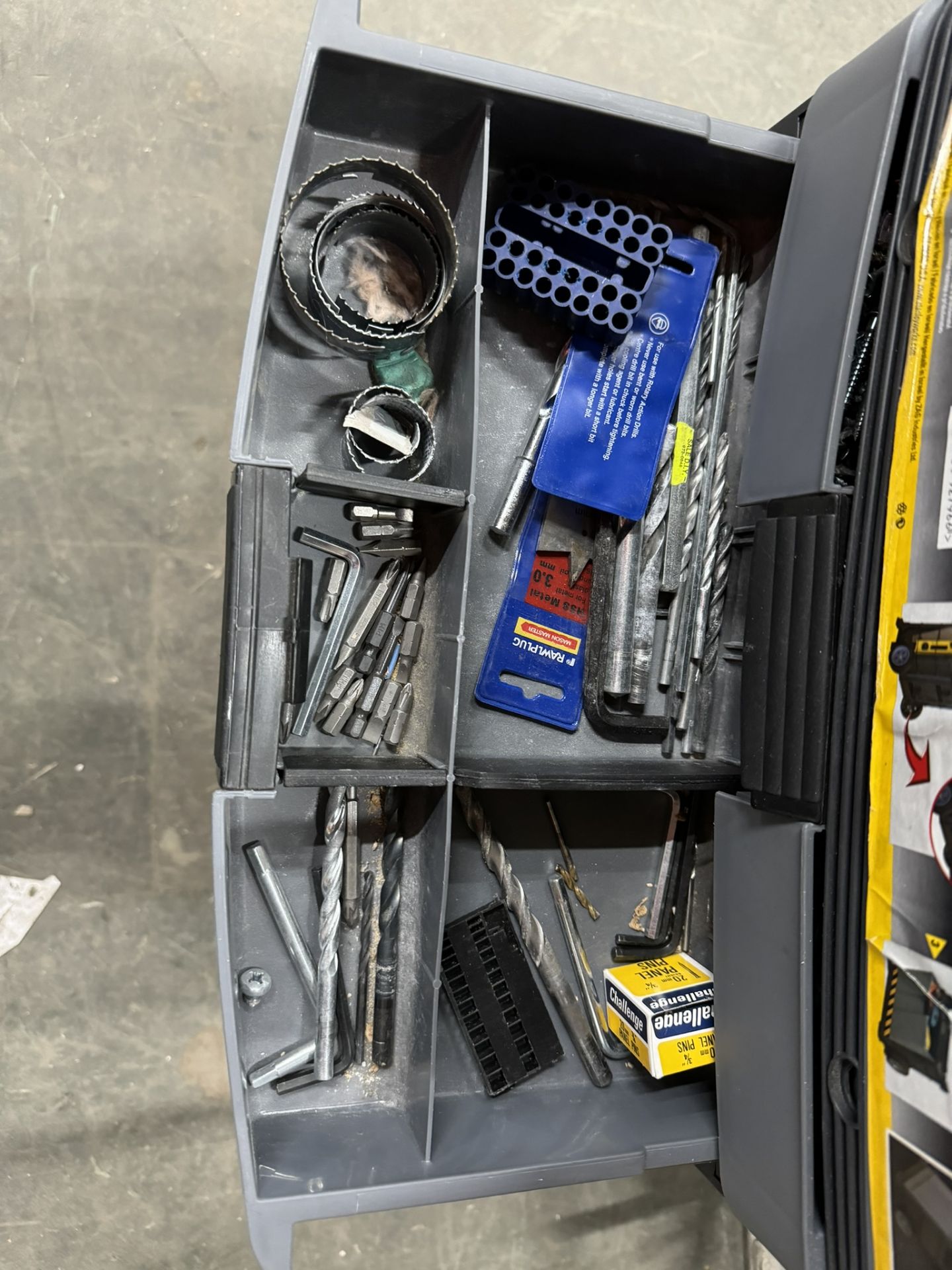 Stanley Rolling Workshop XL Mobile Tool Organiser With Various Tools & Accessories - Image 5 of 8