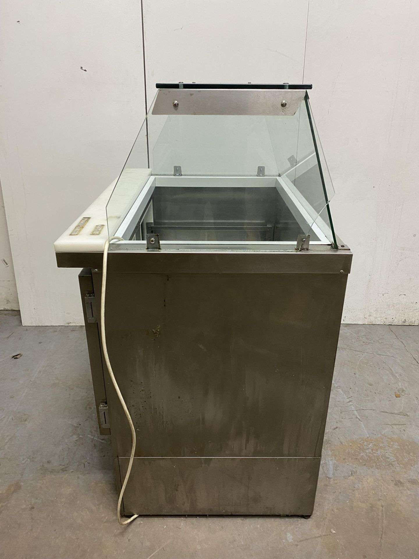 Frilia 2 Door Refrigerated Preparation Counter With Glass Display - Image 10 of 16