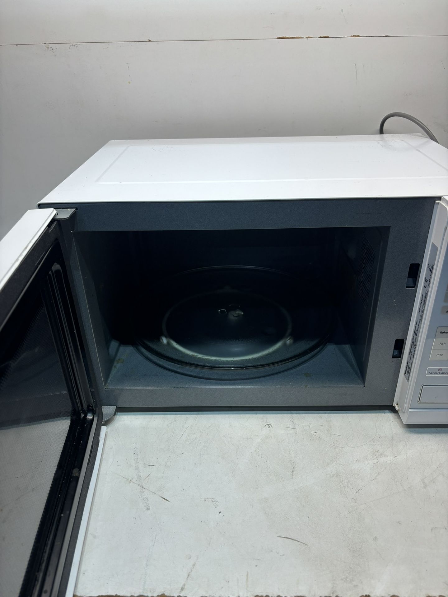 Panasonic NN-ST452W 900W Microwave Oven - Bild 3 aus 4