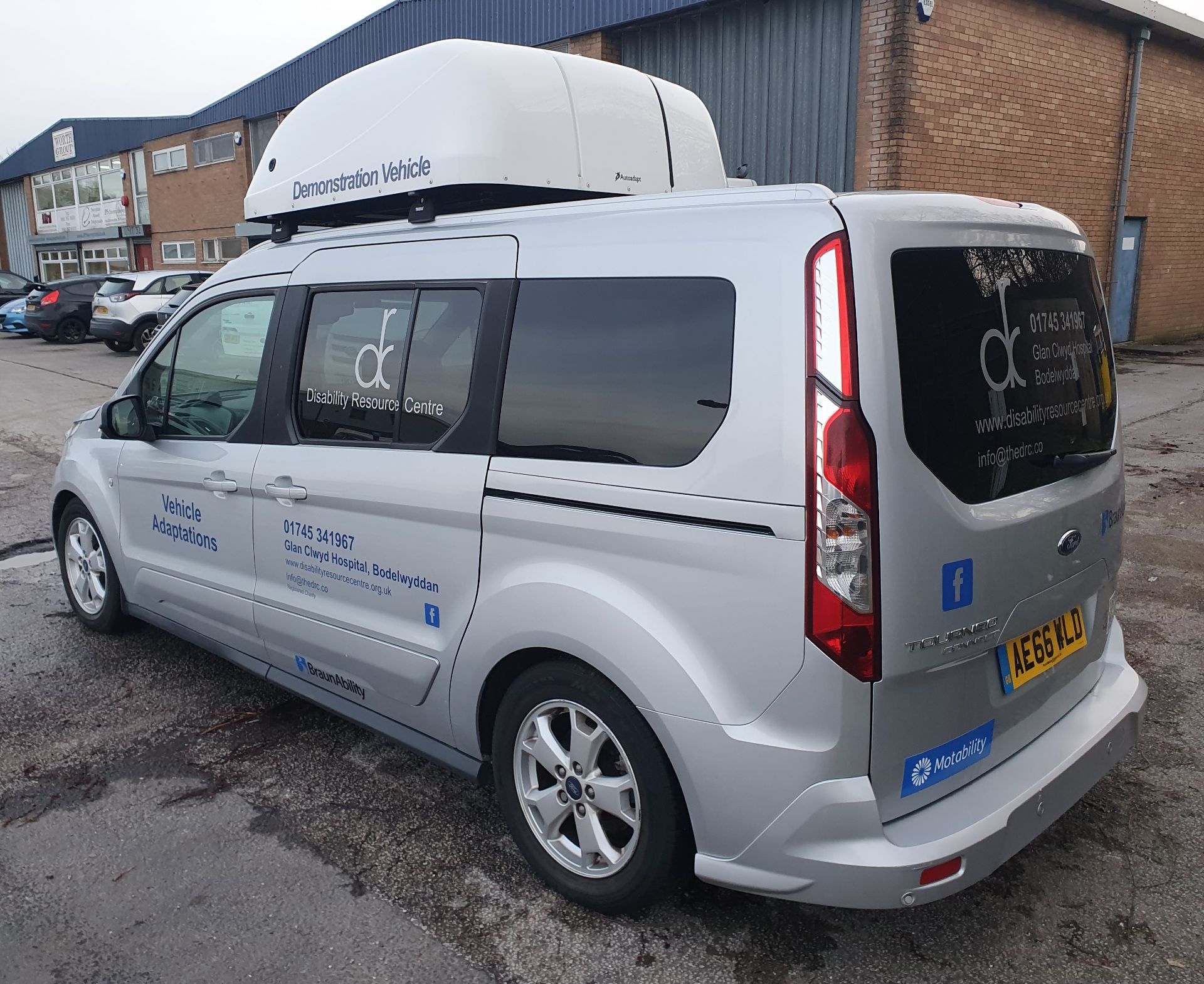 Ford Grand Tourneo Connect | AE66 WLD | Silver | Automatic | 121,125 Miles | Ricon Wheelchair Lift - Image 7 of 33