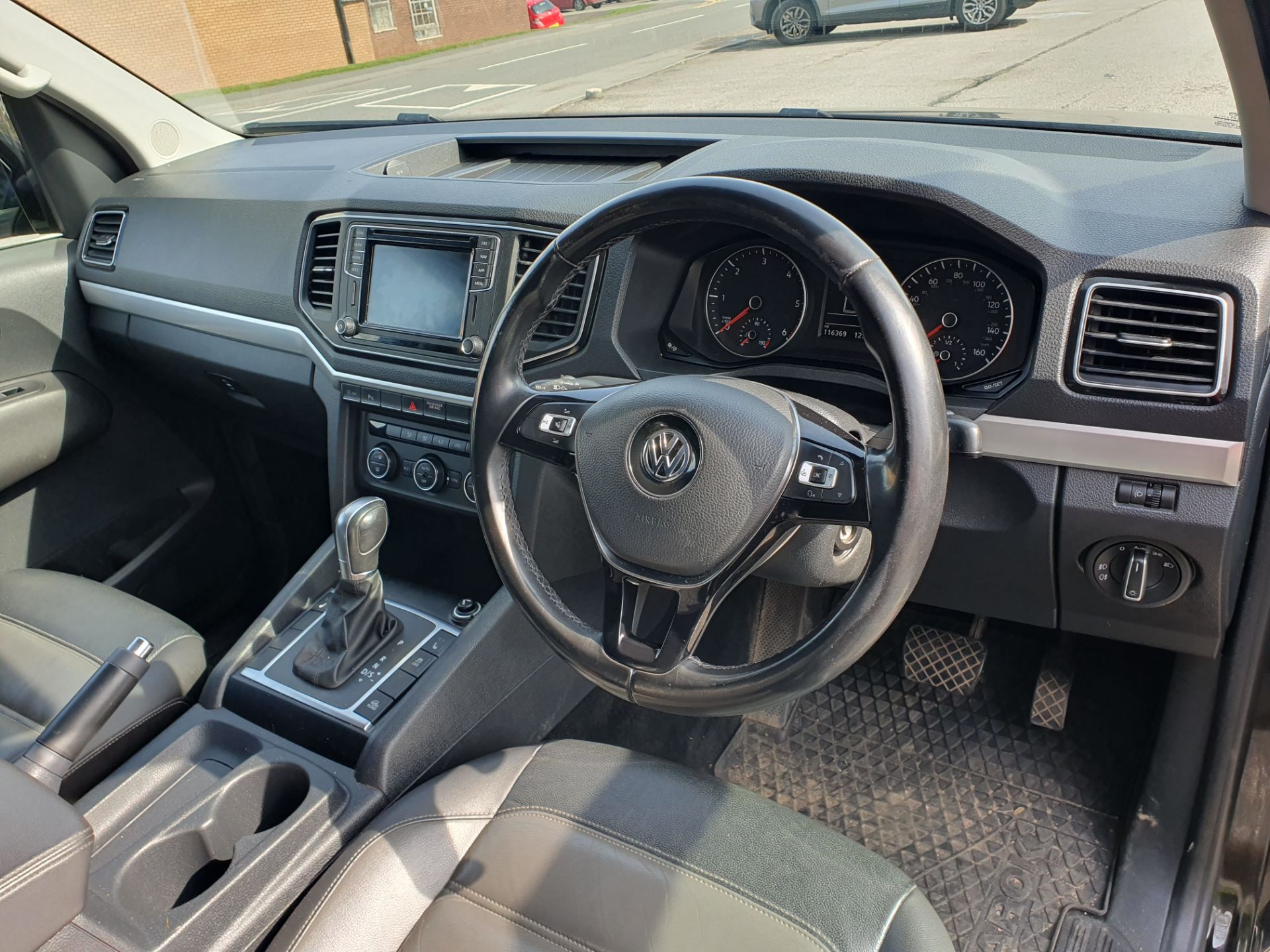Volkswagen Amarok Highline V6 TDI | DF19 LFU | Black | Automatic | 116,369 Miles - Image 22 of 29