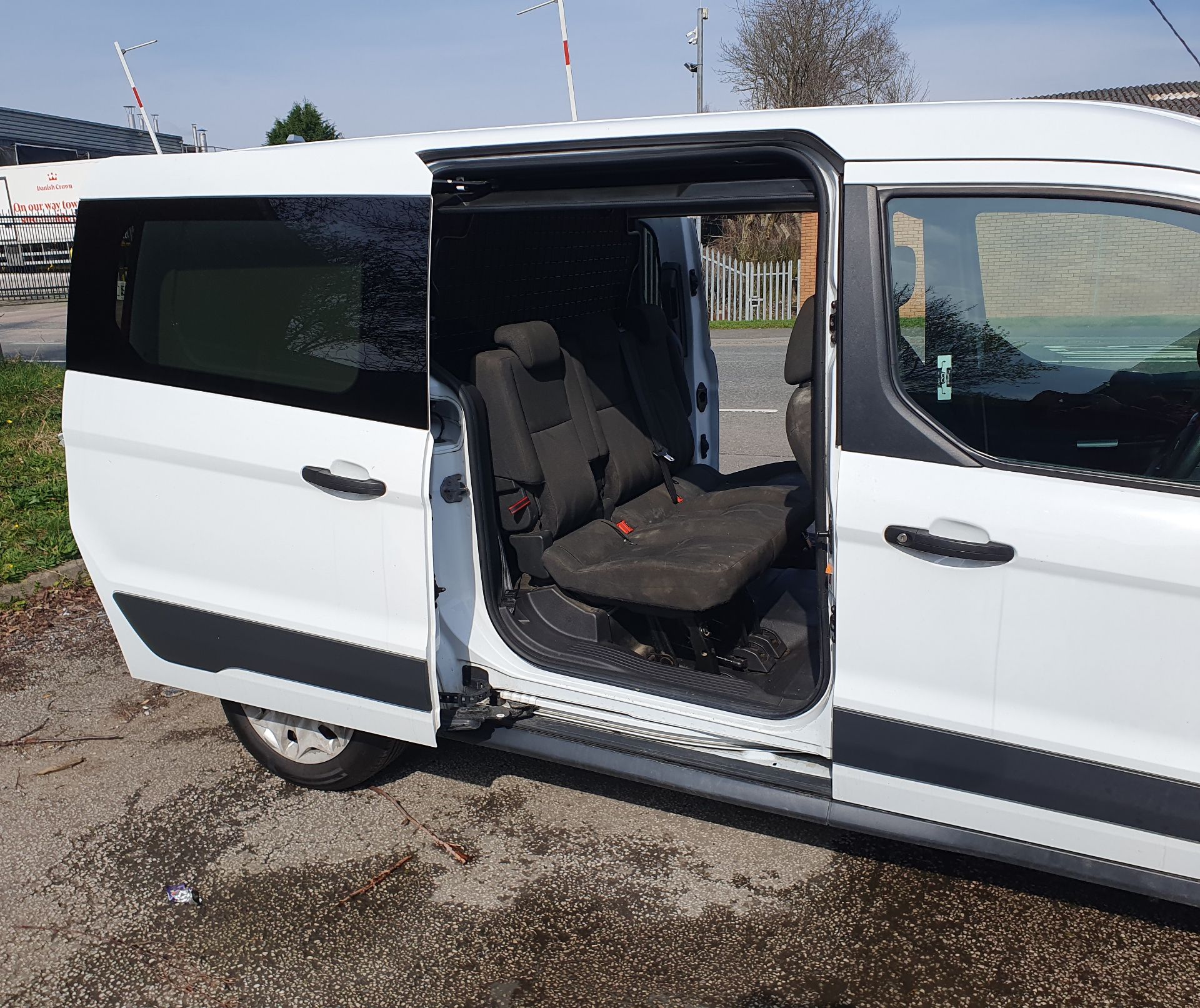 Ford Transit Connect 230 | VX67 UKP | White | Manual | 112,912 Miles - Image 10 of 23