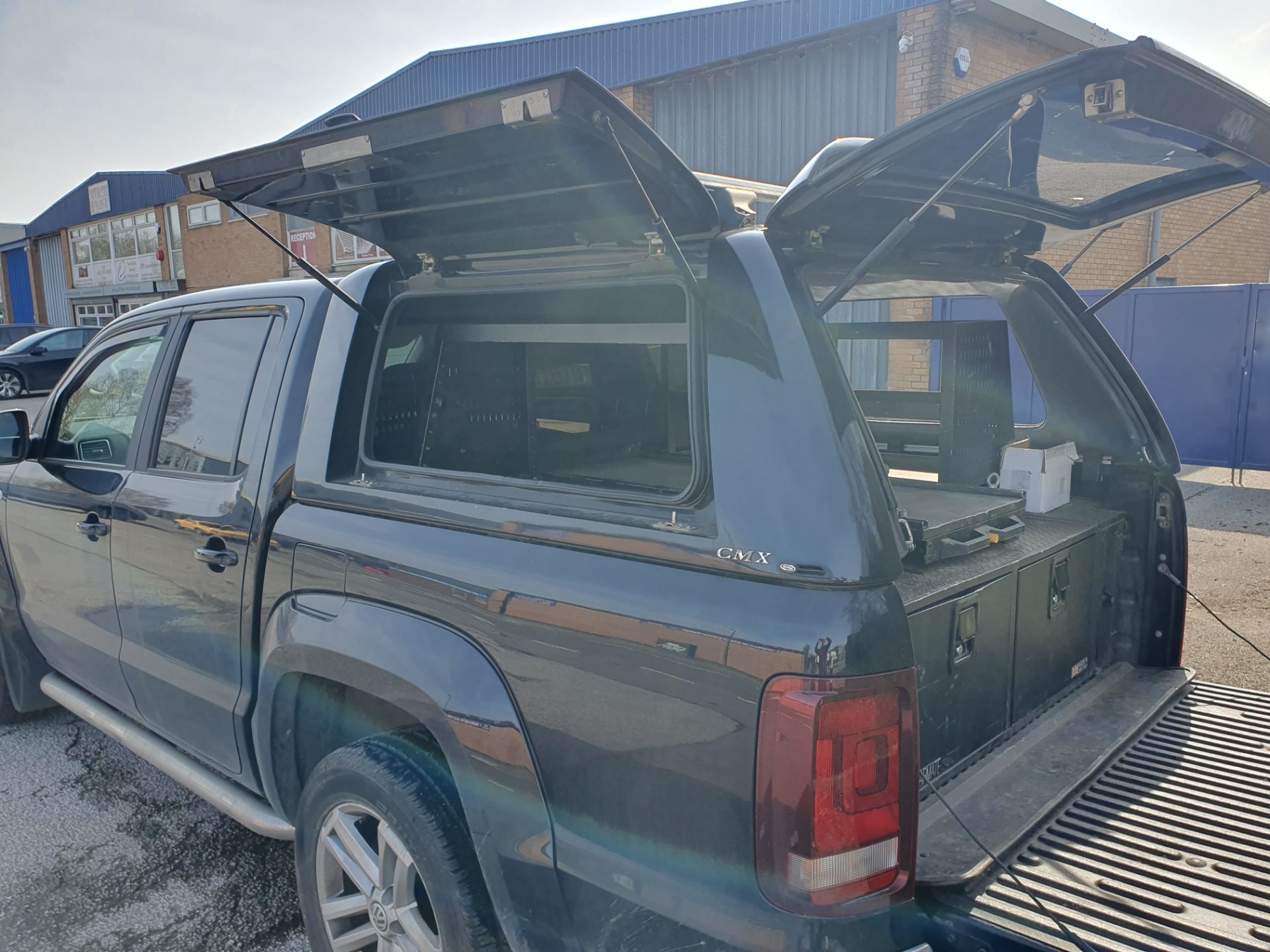 Volkswagen Amarok Highline V6 TDI | DF19 LFU | Black | Automatic | 116,369 Miles - Image 15 of 29