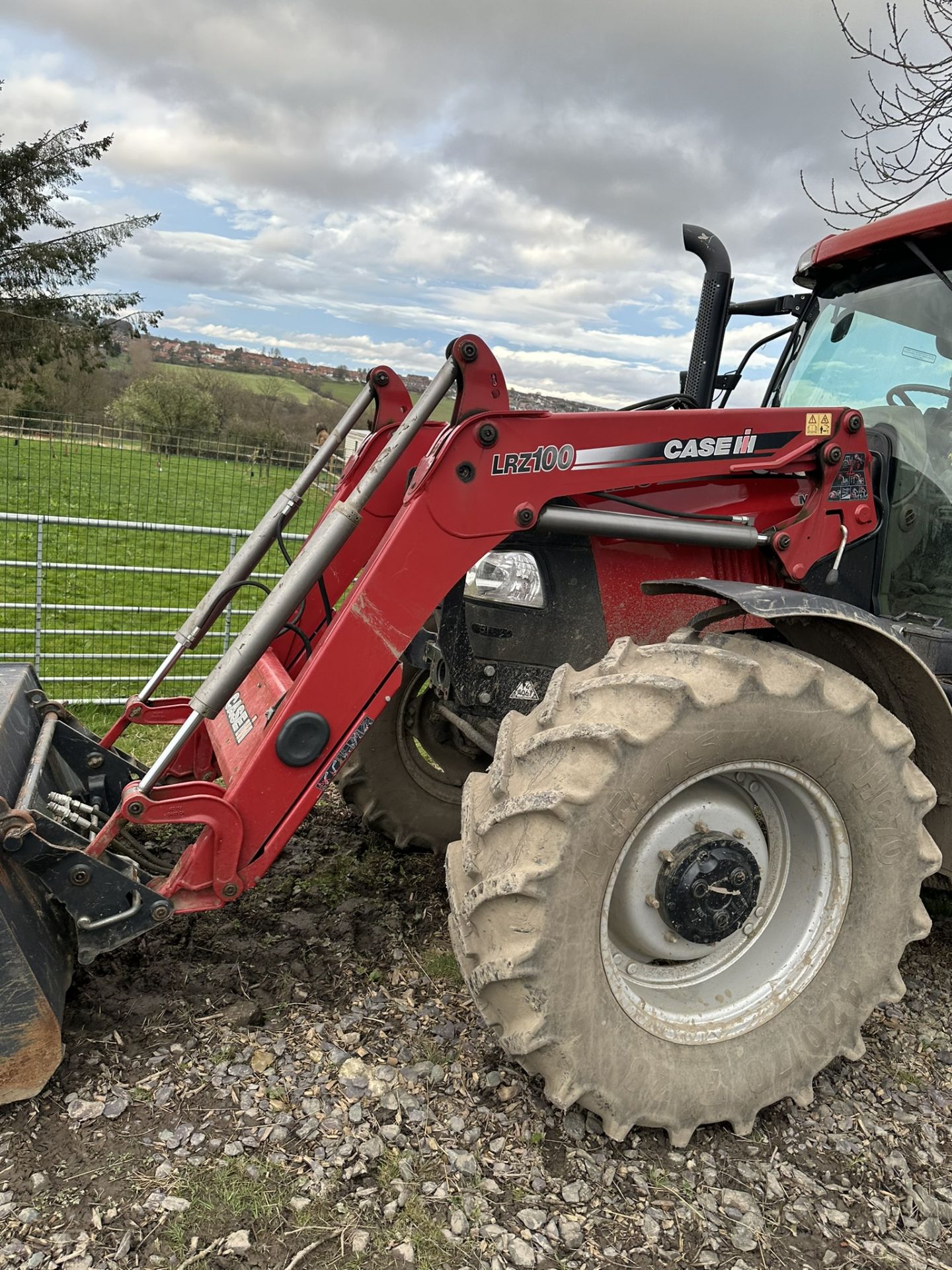 CASE IH MAXXUM 120 Tractor | YOM: 2016 | Hours: 1,978 - Image 3 of 24