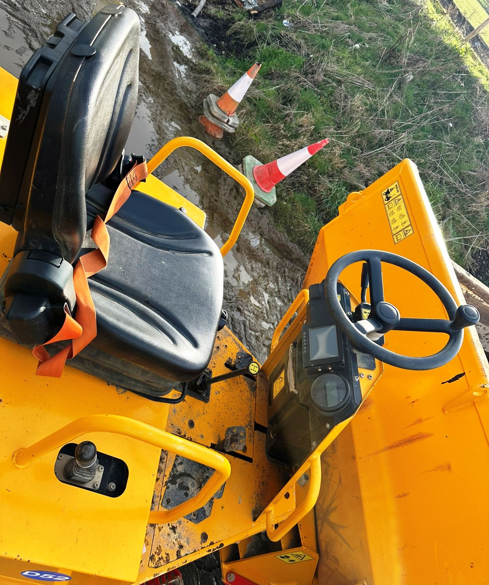 Thwaites Mach 2290 9T Dumper | YOM: 2022 | Hours: 361 - Image 9 of 11