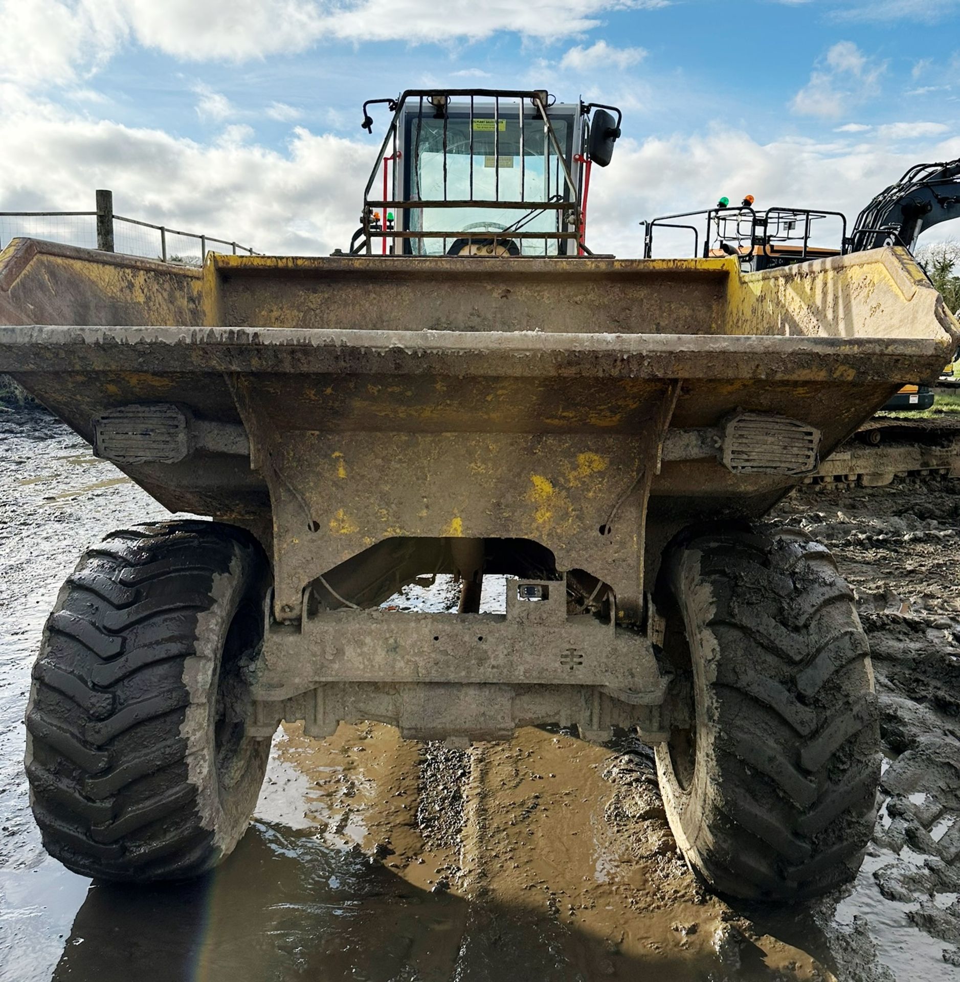 Wacker Neuson DW90-2 Straight Tip Cab Dumper | YOM: 2022 | Hours: 615 - Image 7 of 13