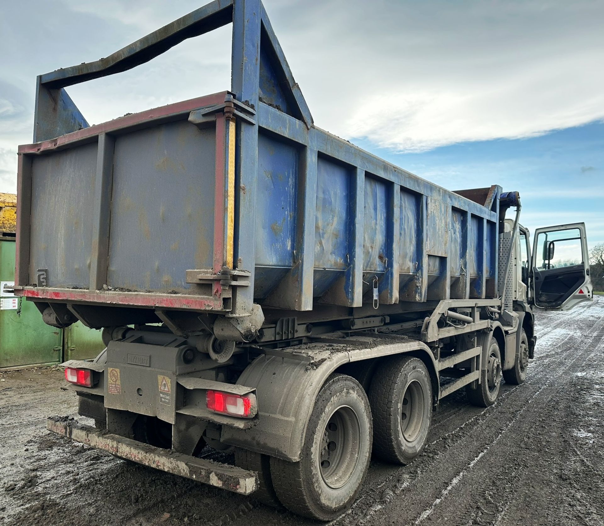 DAF CF440 Hookloader | DK16 ZBR | YOM: 2016 | Mileage: 375,536km - Image 5 of 9