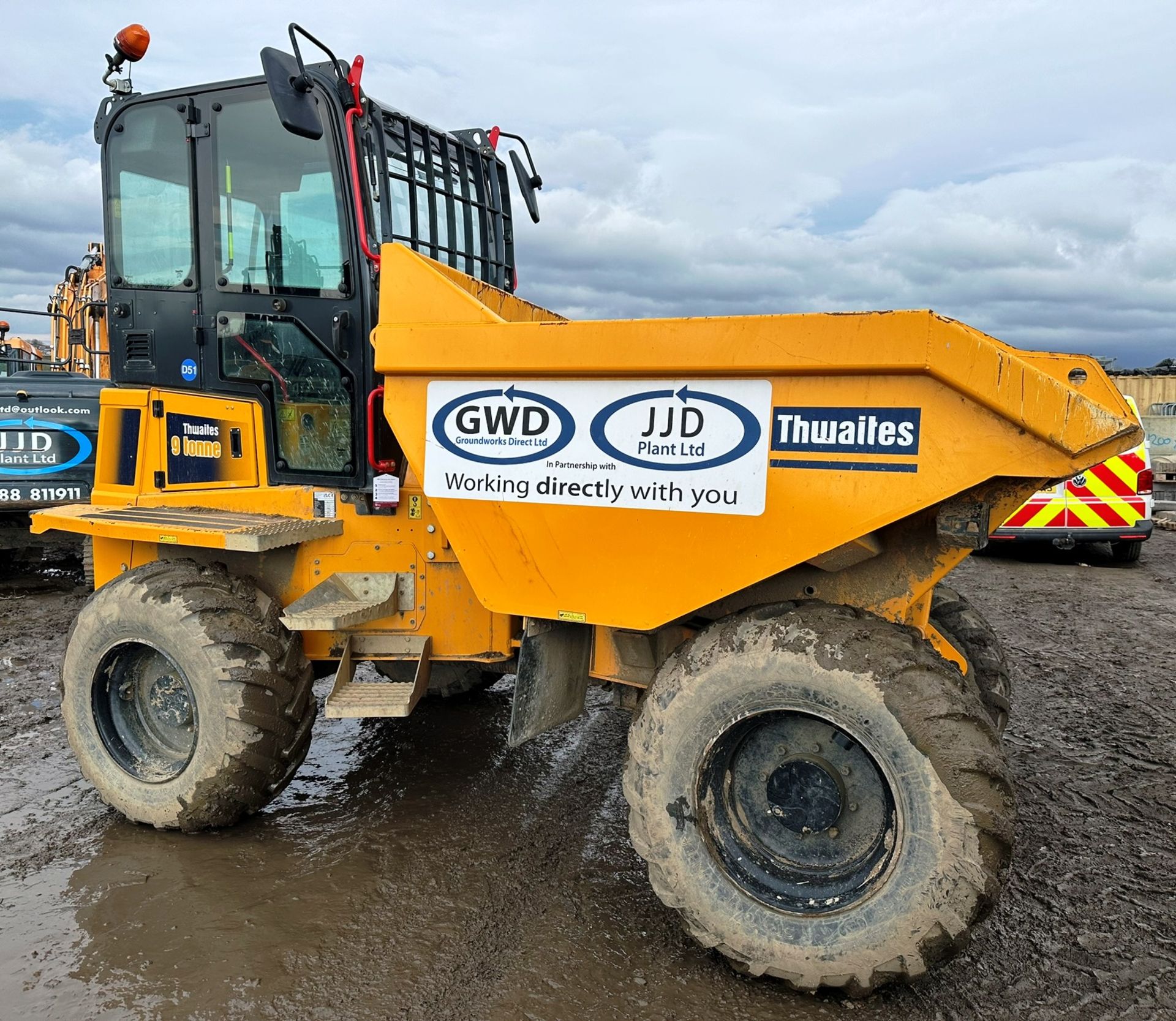 Thwaites Mach 2390 9T Dumper | YOM: 2022 | Hours: 283 - Image 2 of 12