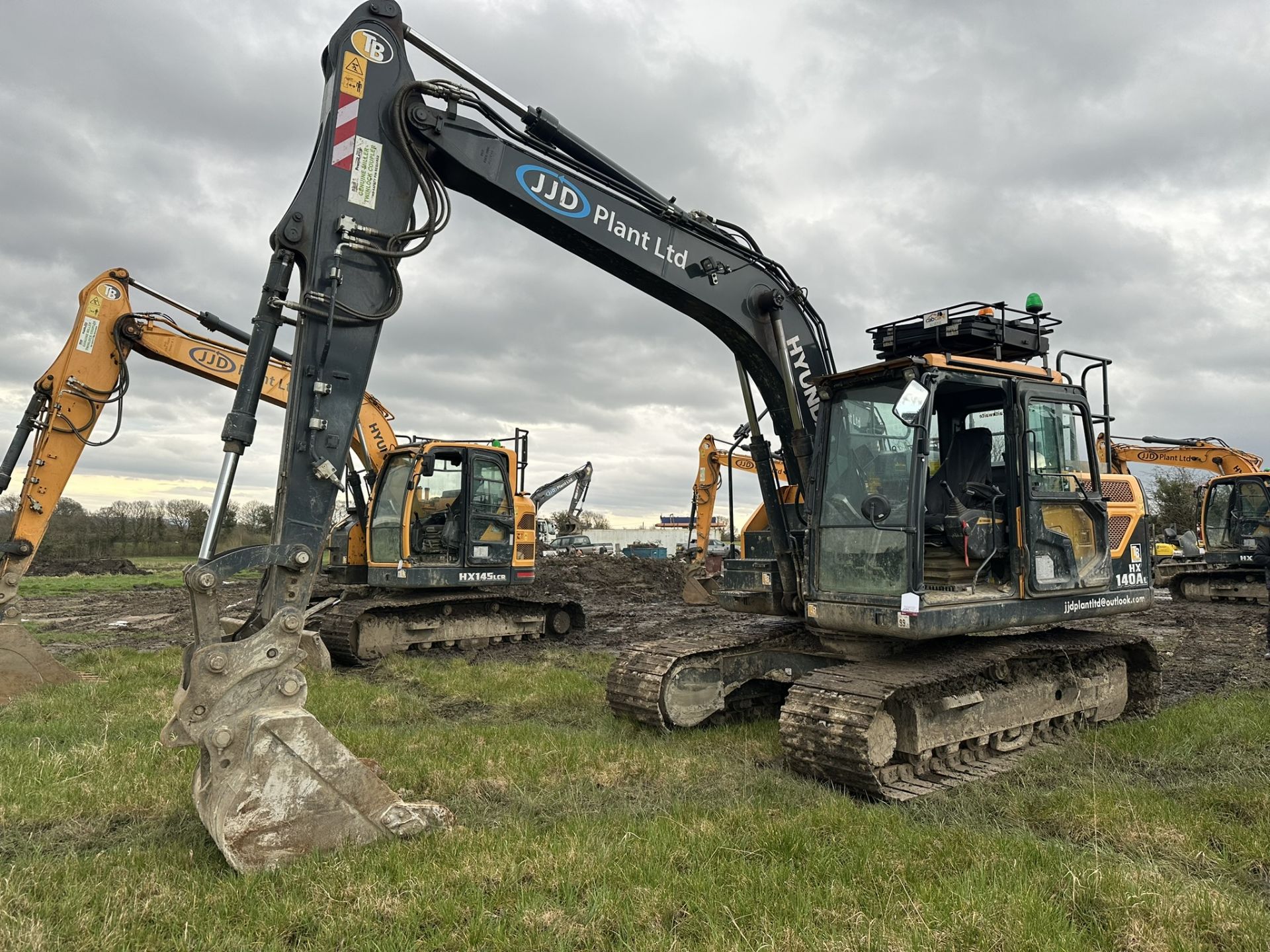 Hyundai HX140A L Excavator | YOM: 2022 | Hours: 1,349 - Image 8 of 15