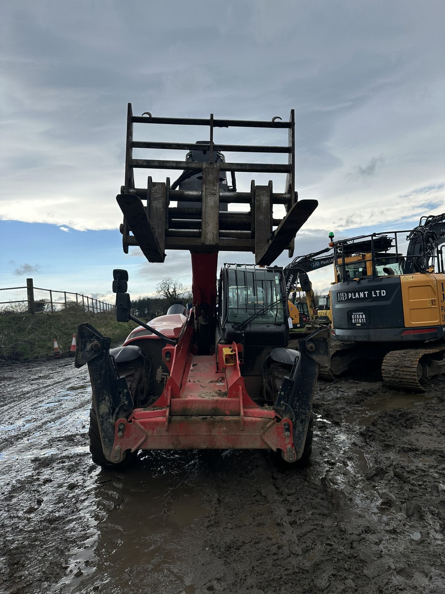 Manitou MT1440 Turbo Telehandler | YOM: 2018 | Hours: 4,211 - Image 3 of 11