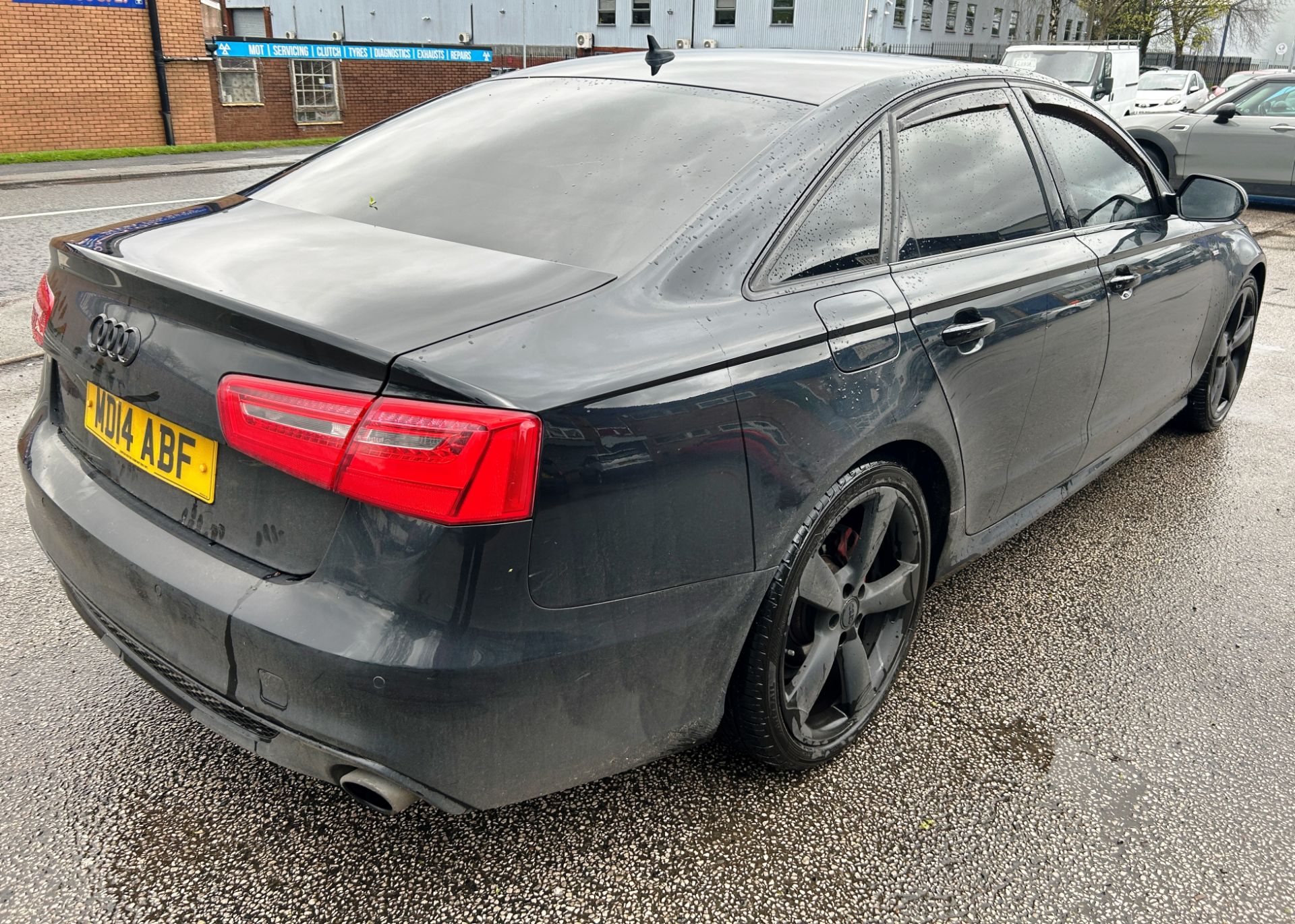 Audi A6 S Line Black Edition TDI Ultr | MD14 ABF | 106,625 miles, Cracked Window, ZERO VAT ON HAMMER - Image 6 of 24