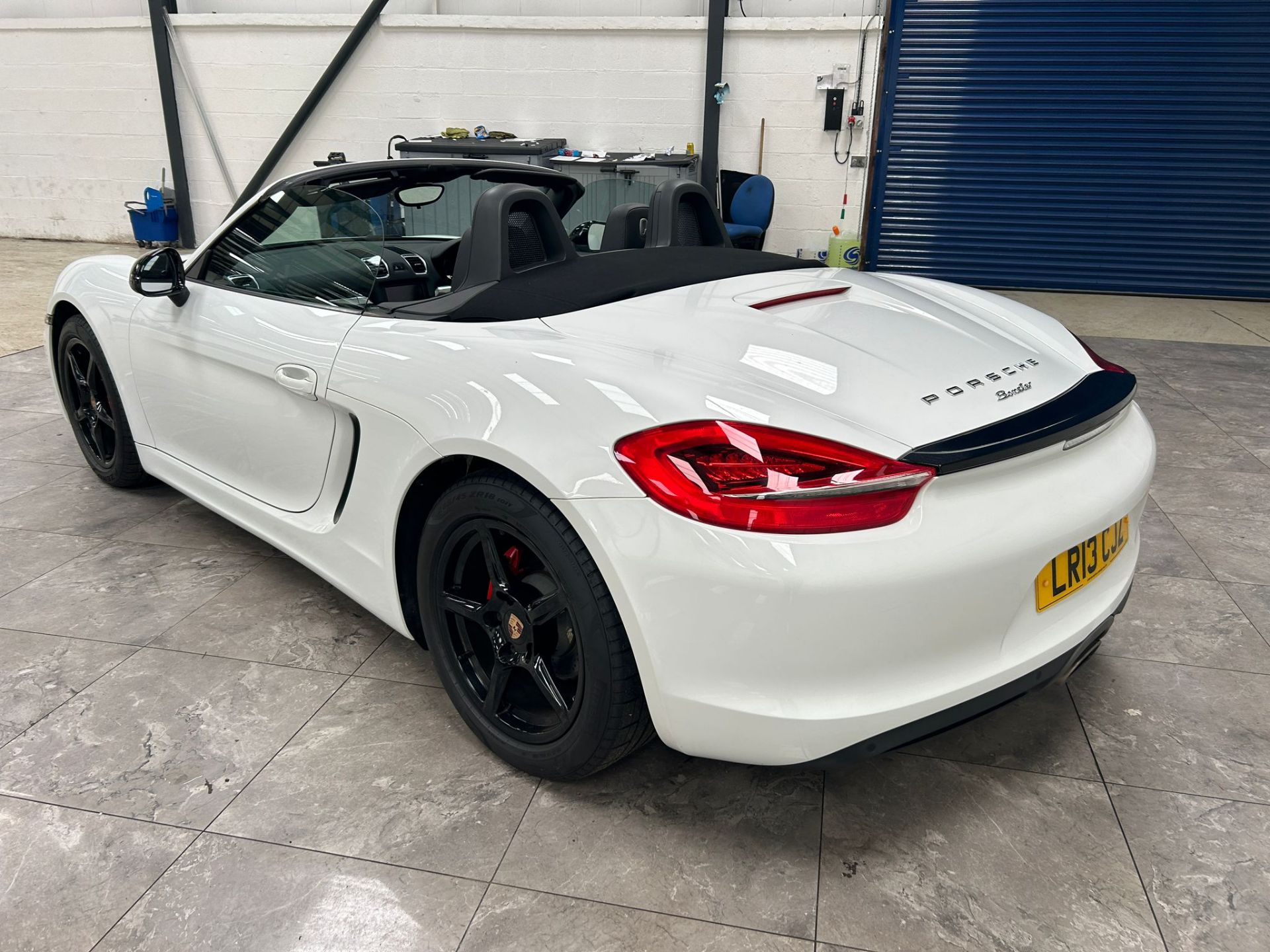 Porsche Boxster 24V S-A Convertible | LR13 CJZ | Mileage: 12,686 | ZERO VAT ON HAMMER - Image 11 of 17