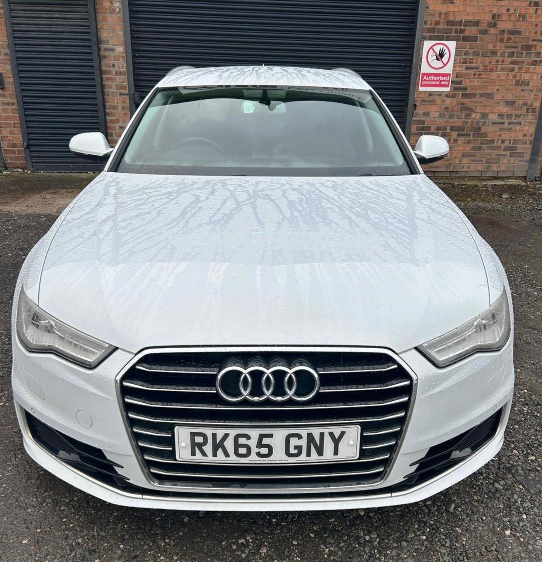 Audi A6 SE TDI Ultra S-A | RK65 GNY | Mileage: 128,695 | Driver Window Broke | ZERO VAT ON HAMMER - Image 5 of 17