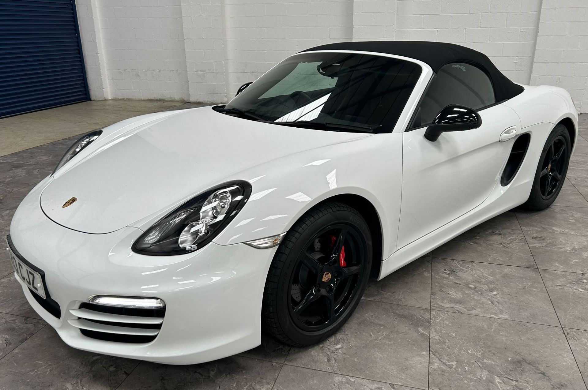 Porsche Boxster 24V S-A Convertible | LR13 CJZ | Mileage: 12,686 | ZERO VAT ON HAMMER - Image 2 of 17