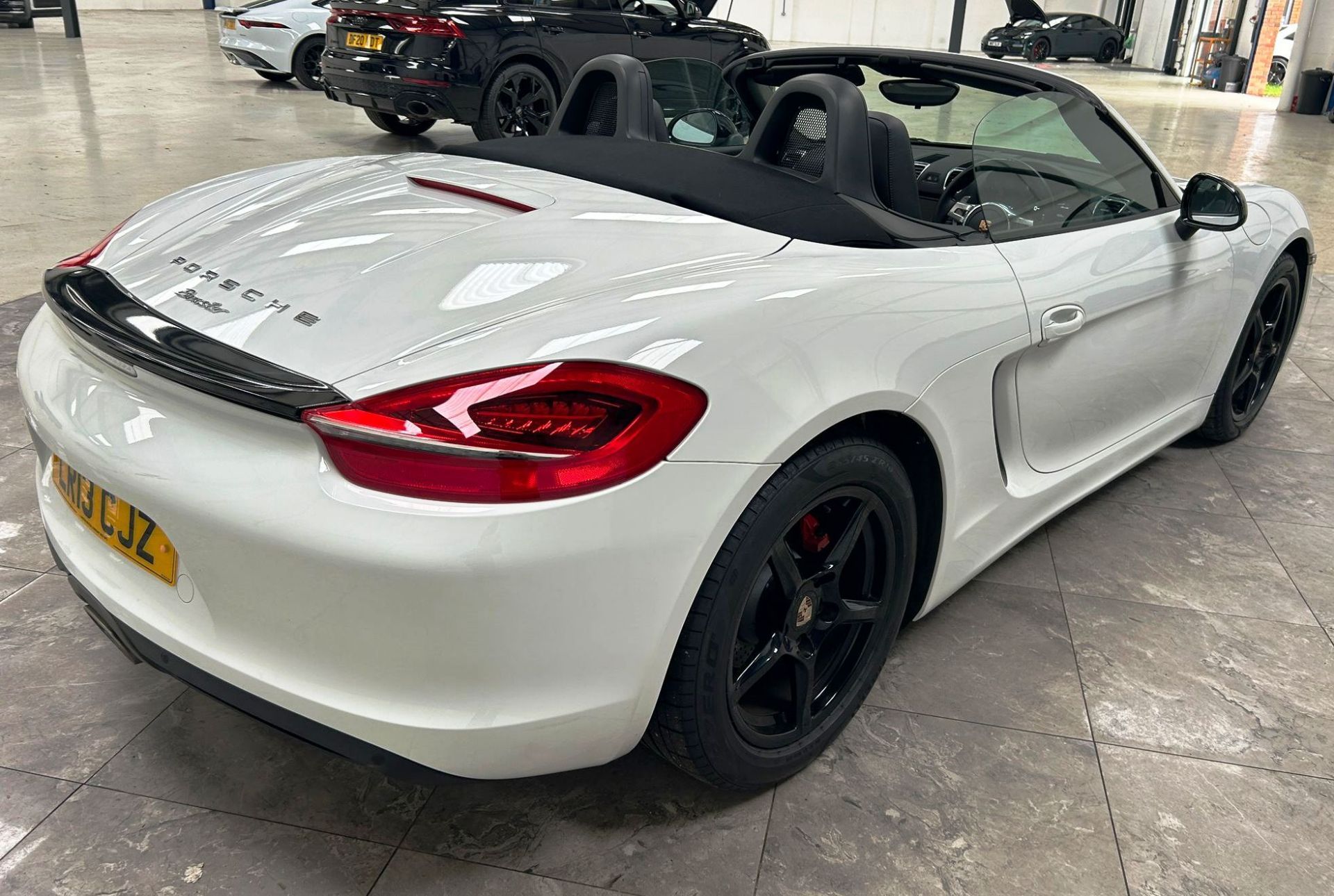 Porsche Boxster 24V S-A Convertible | LR13 CJZ | Mileage: 12,686 | ZERO VAT ON HAMMER - Image 6 of 17