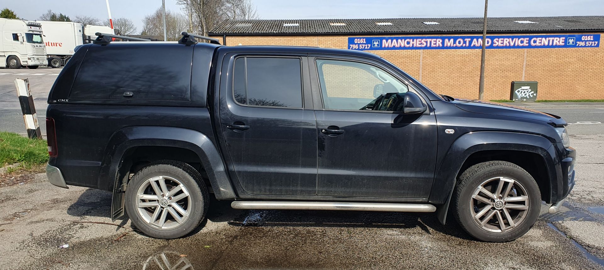 Volkswagen Amarok Highline V6 TDI | DF19 LFU | Black | Automatic | 116,369 Miles | VAT APPLICABLE - Image 5 of 29