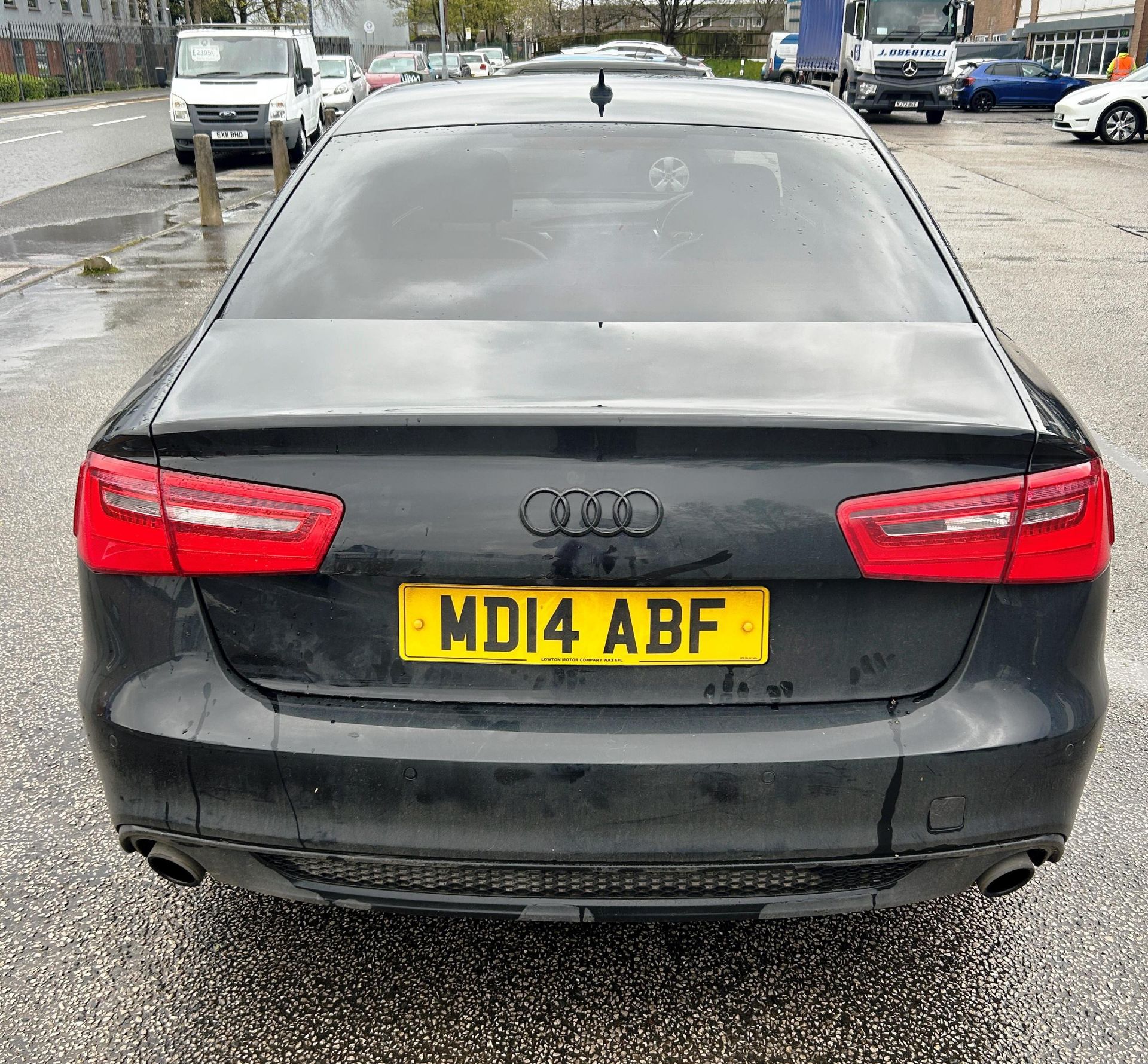 Audi A6 S Line Black Edition TDI Ultr | MD14 ABF | 106,625 miles, Cracked Window, ZERO VAT ON HAMMER - Image 5 of 24