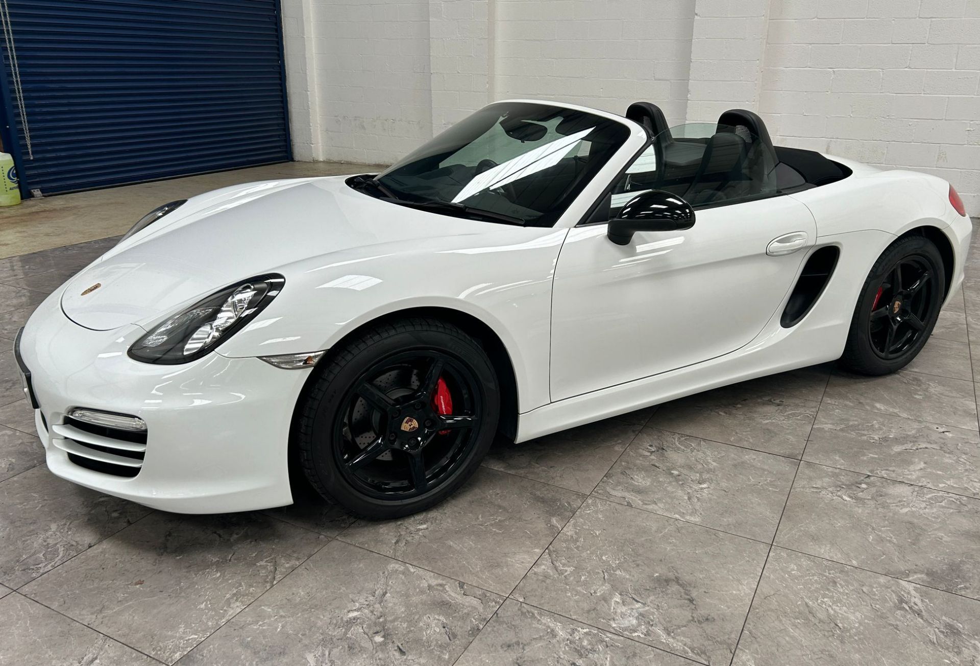 Porsche Boxster 24V S-A Convertible | LR13 CJZ | Mileage: 12,686 | ZERO VAT ON HAMMER - Image 3 of 17