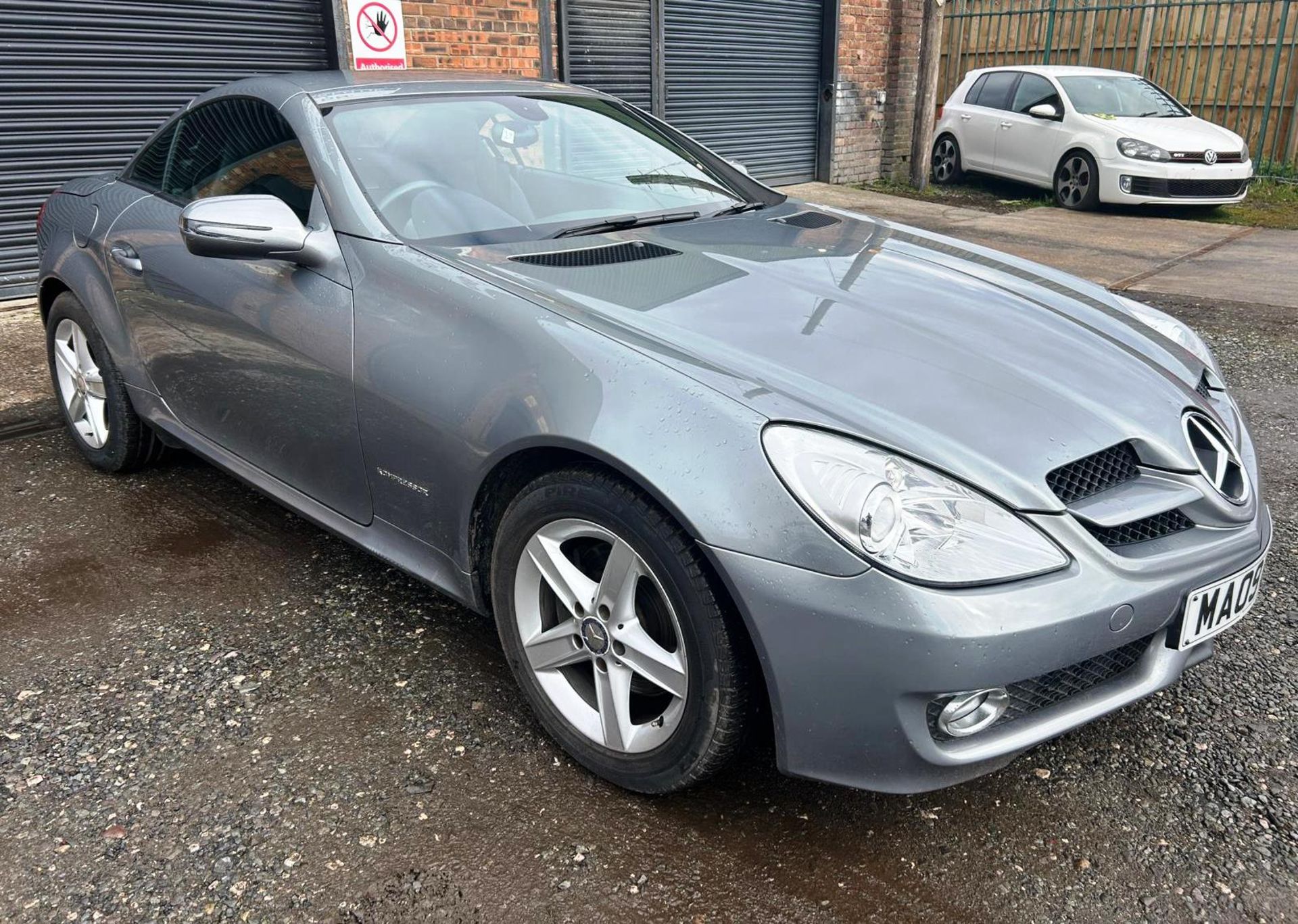 Mercedes SLK 200 Kompressor Auto Convertible | MA09 LNN | Mileage: 27,110 | ZERO VAT ON HAMMER - Image 3 of 13