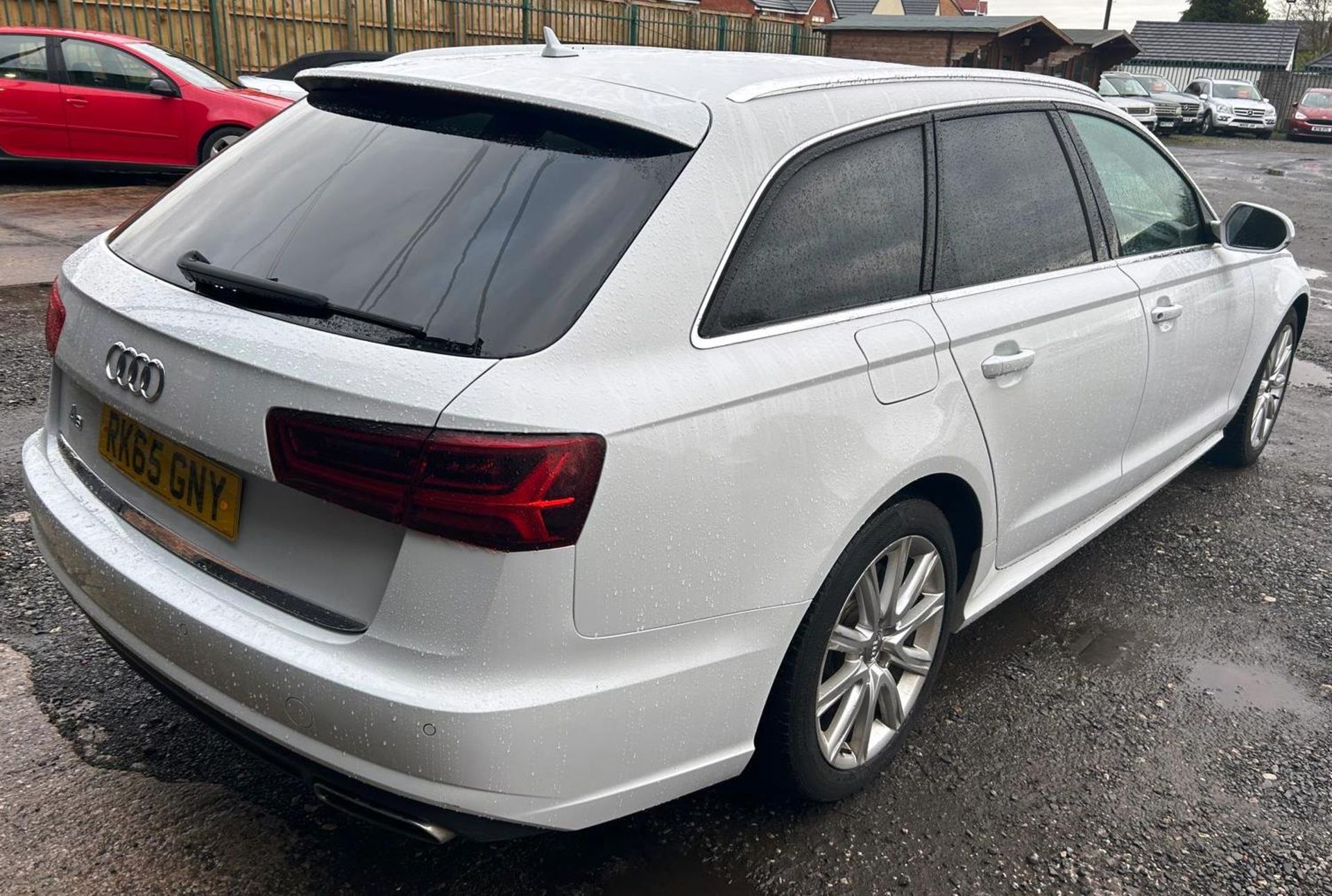 Audi A6 SE TDI Ultra S-A | RK65 GNY | Mileage: 128,695 | Driver Window Broke | ZERO VAT ON HAMMER - Image 2 of 17