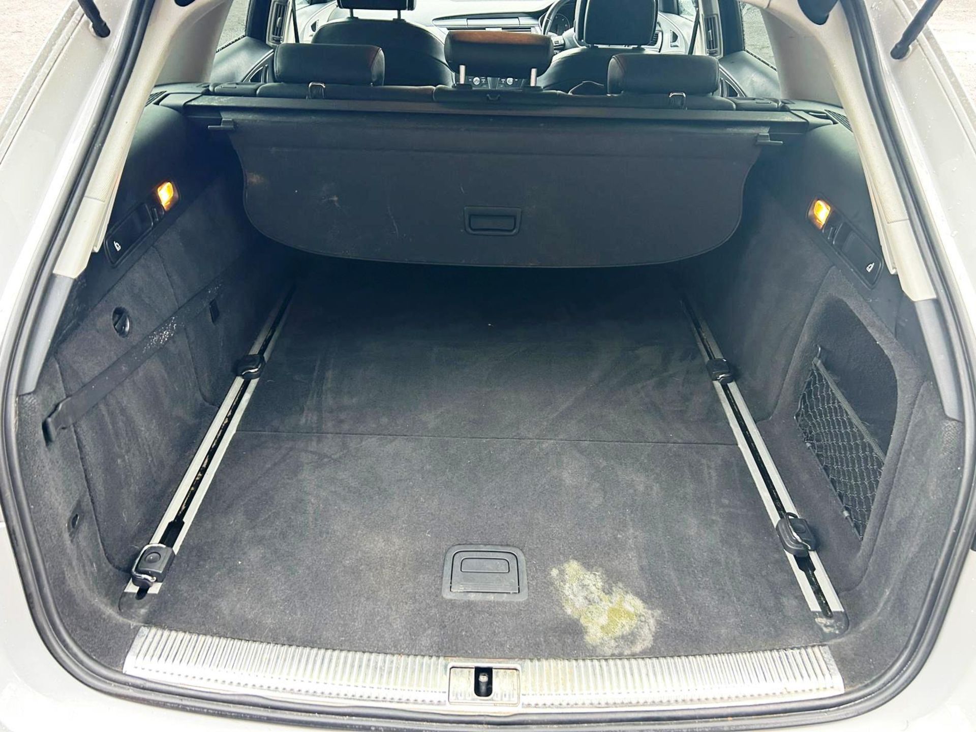 Audi A6 SE TDI Ultra S-A | RK65 GNY | Mileage: 128,695 | Driver Window Broke | ZERO VAT ON HAMMER - Image 13 of 17