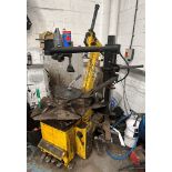 Bradbury Semi-Automatic Tyre Changer