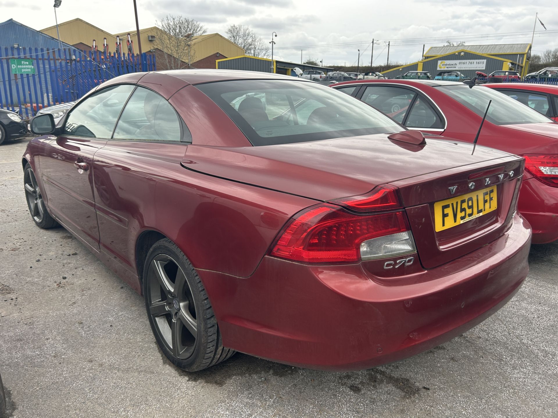 Volvo C70 SE LUX D Diesel Convertible | FV59 LFF | 96,066 Miles | RUNNER - Image 4 of 11