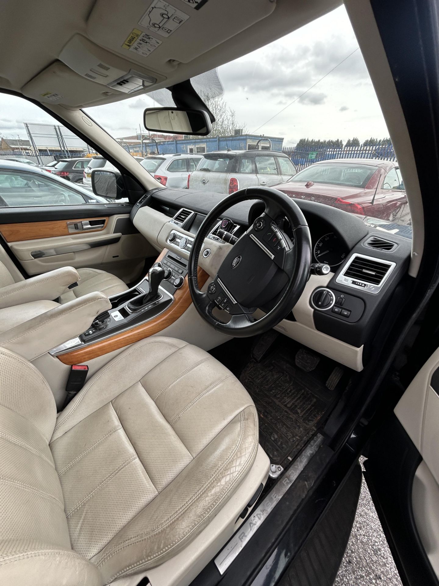 Land Rover Range Rover SP HSE TDV6 A Diesel Estate | FL59 LOA | 71,237 Miles | NON-STARTER - Image 9 of 12