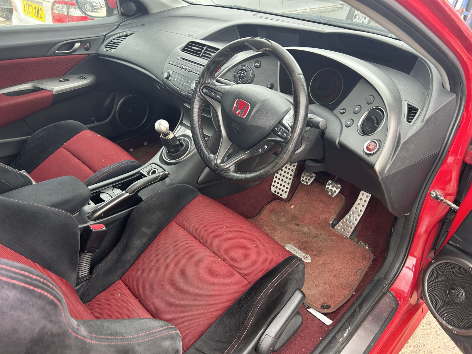 Honda Civic GT Type R I-VTEC 3 Door Hatchback | SJ59 UGO | RUNNER - Image 8 of 10