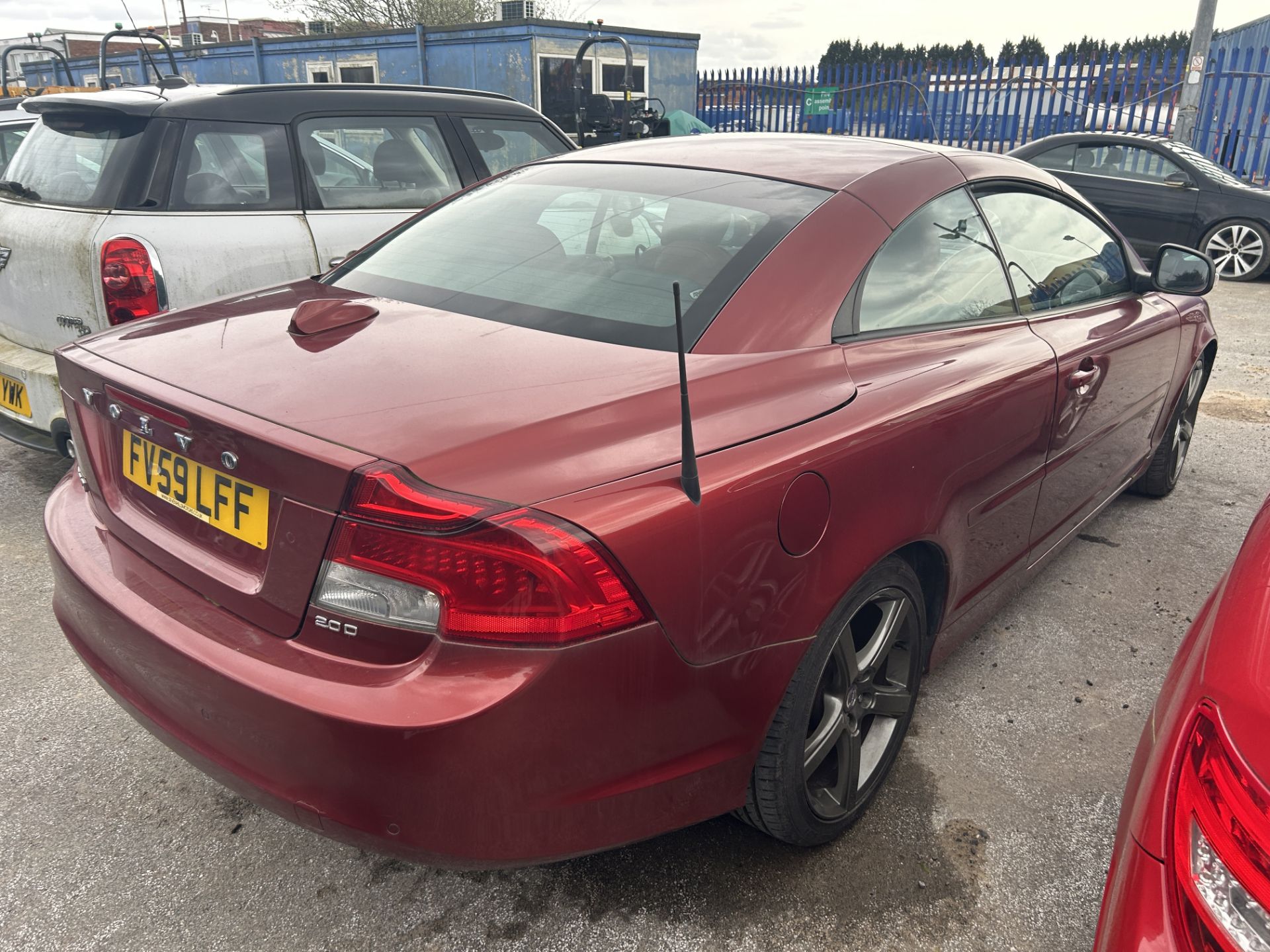 Volvo C70 SE LUX D Diesel Convertible | FV59 LFF | 96,066 Miles | RUNNER - Image 6 of 11