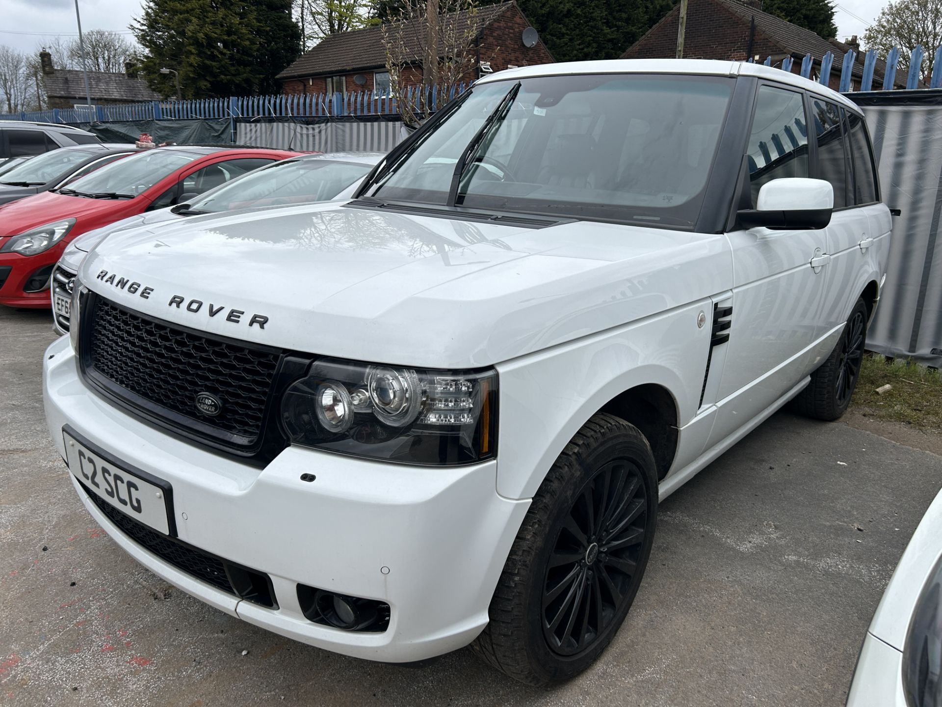 Land Rover Range Rover Vogue ESE TDV8A Diesel Estate | YF61 YWA | 140,696 Miles - Image 3 of 11